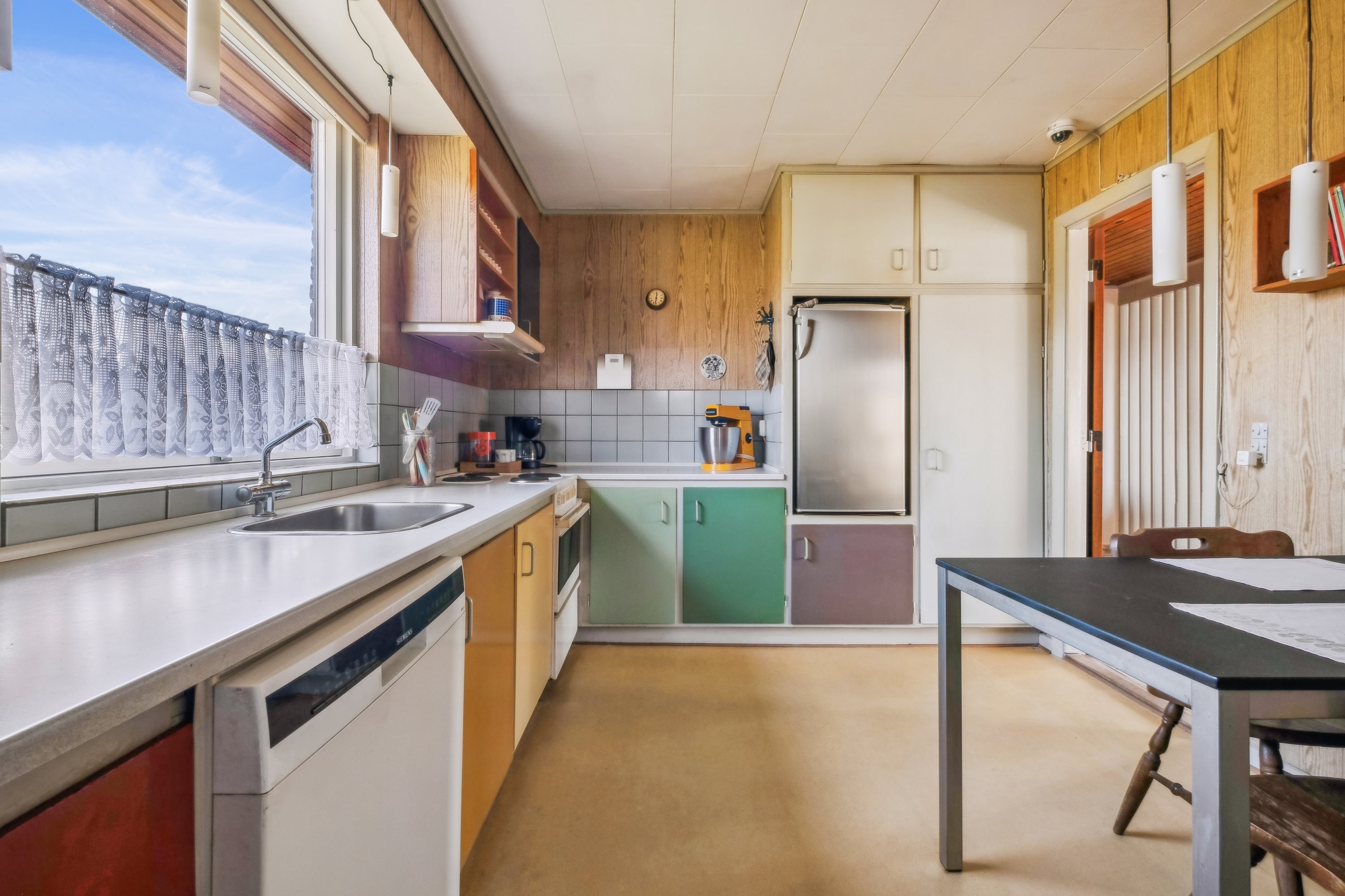 Fremhævet køkken billede i fuldskærmstilstand. Billede af Vestervænget 14, Tvingstrup, 8700 Horsens