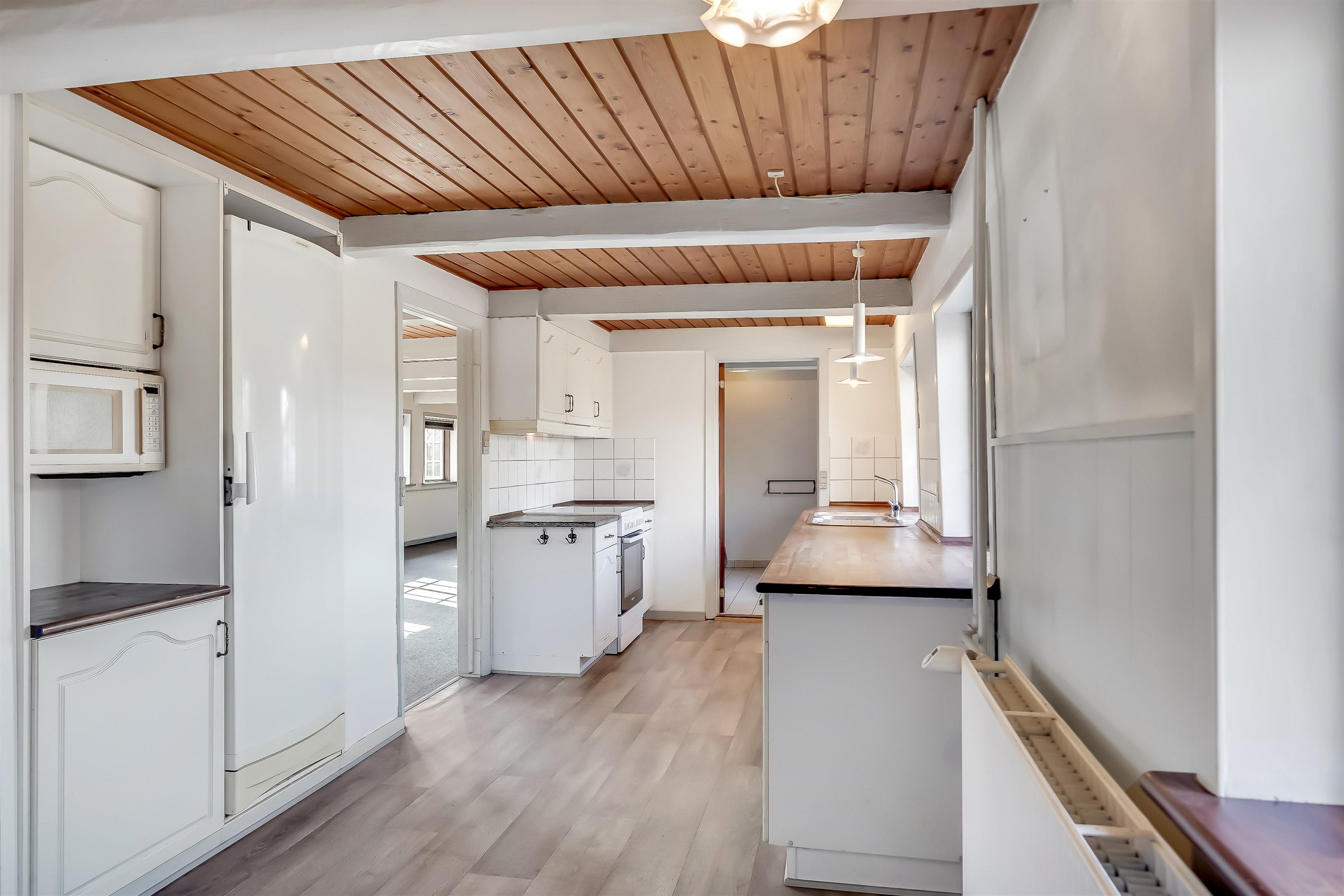 Fremhævet køkken billede i fuldskærmstilstand. Billede af Sadderupvej 12, 6705 Esbjerg Ø