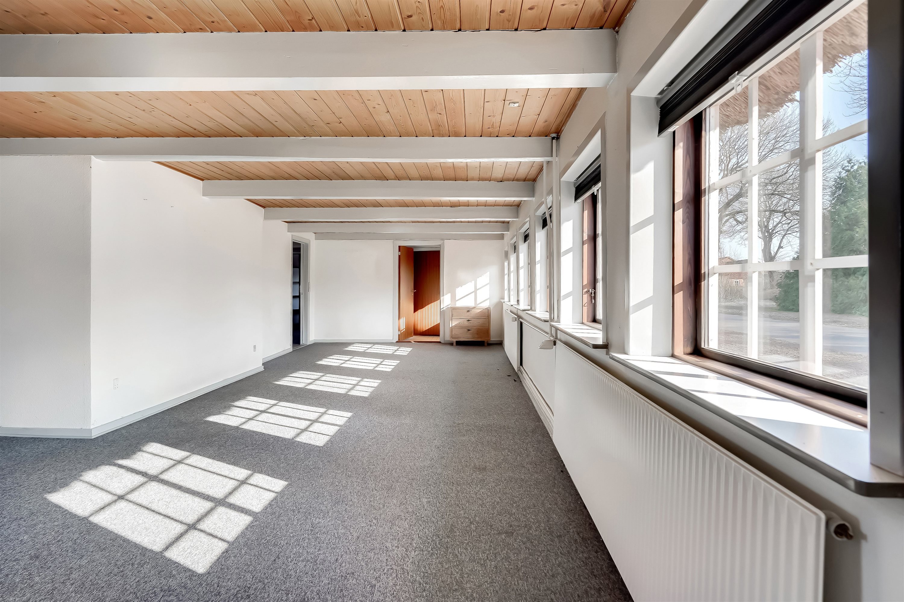 Fremhævet spisestue billede i fuldskærmstilstand. Billede af Sadderupvej 12, 6705 Esbjerg Ø