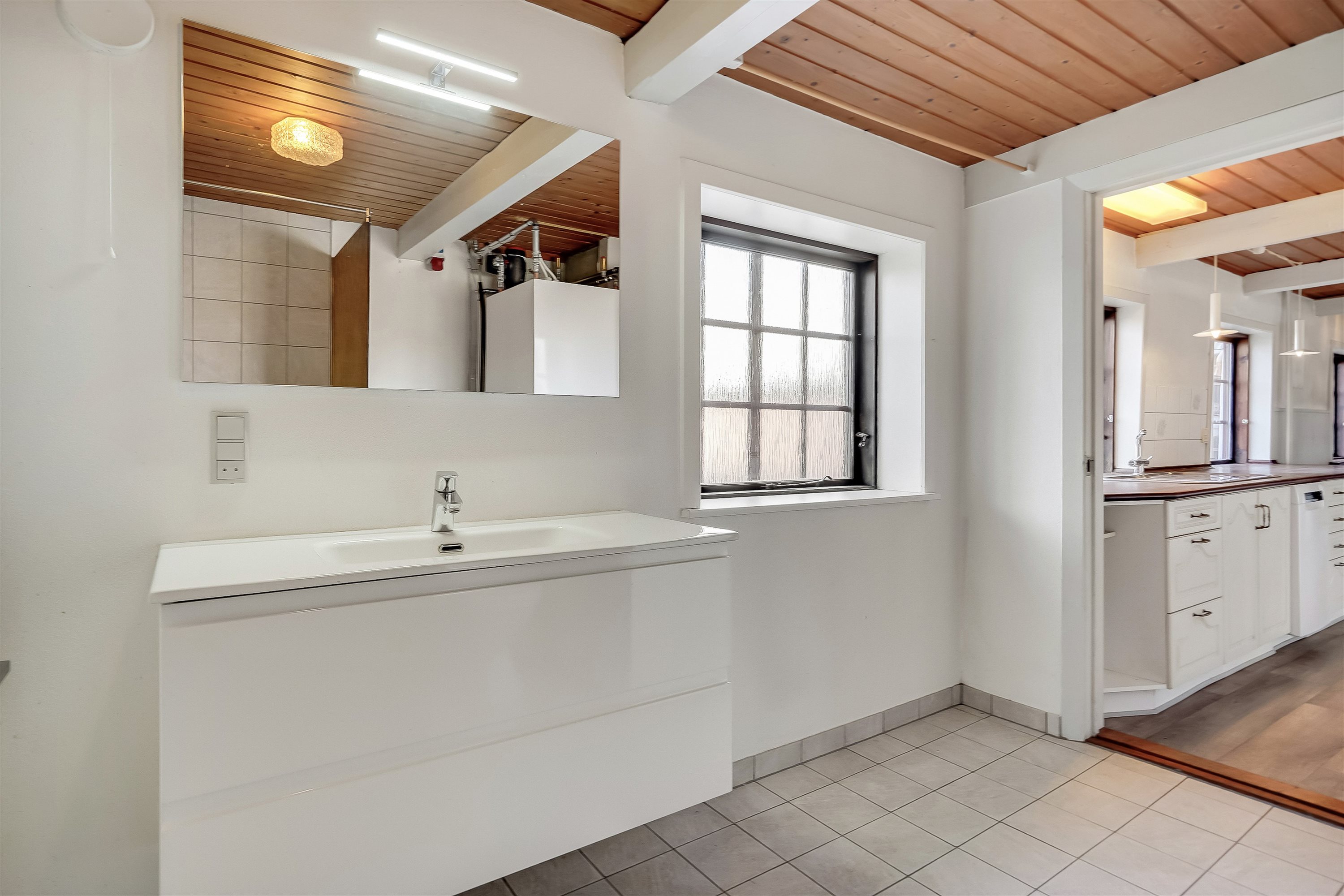 Fremhævet badeværelse billede i fuldskærmstilstand. Billede af Sadderupvej 12, 6705 Esbjerg Ø