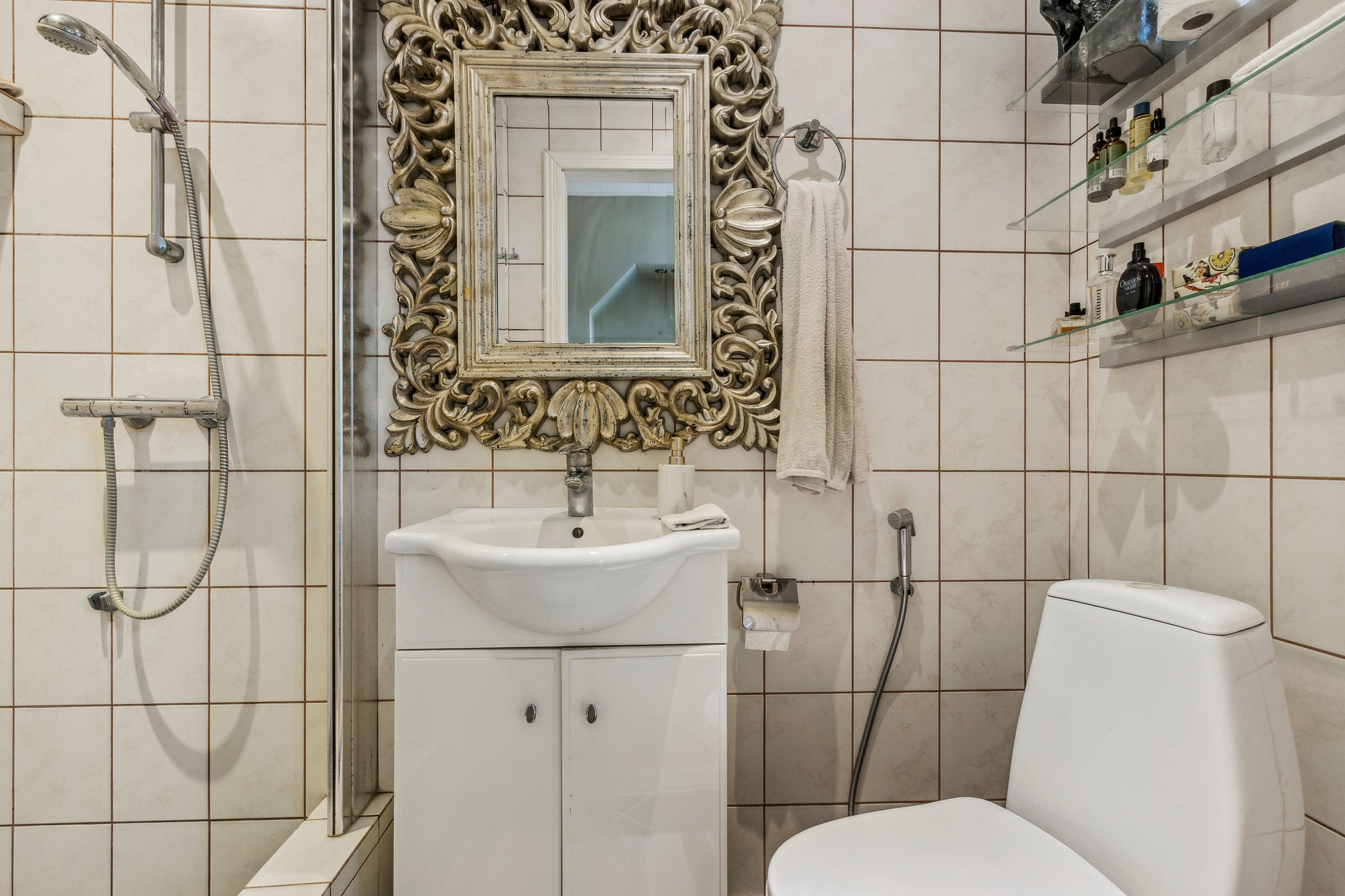 Fremhævet badeværelse billede i fuldskærmstilstand. Billede af Skippervænget 5E, 2791 Dragør