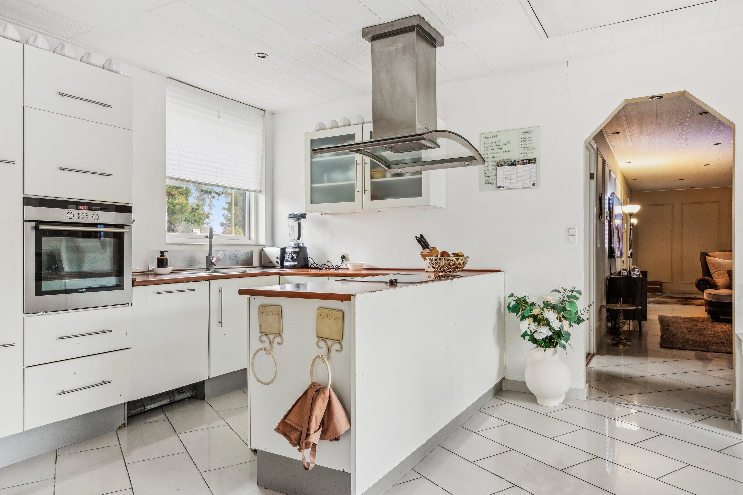 Fremhævet køkken billede i fuldskærmstilstand. Billede af Skippervænget 5E, 2791 Dragør