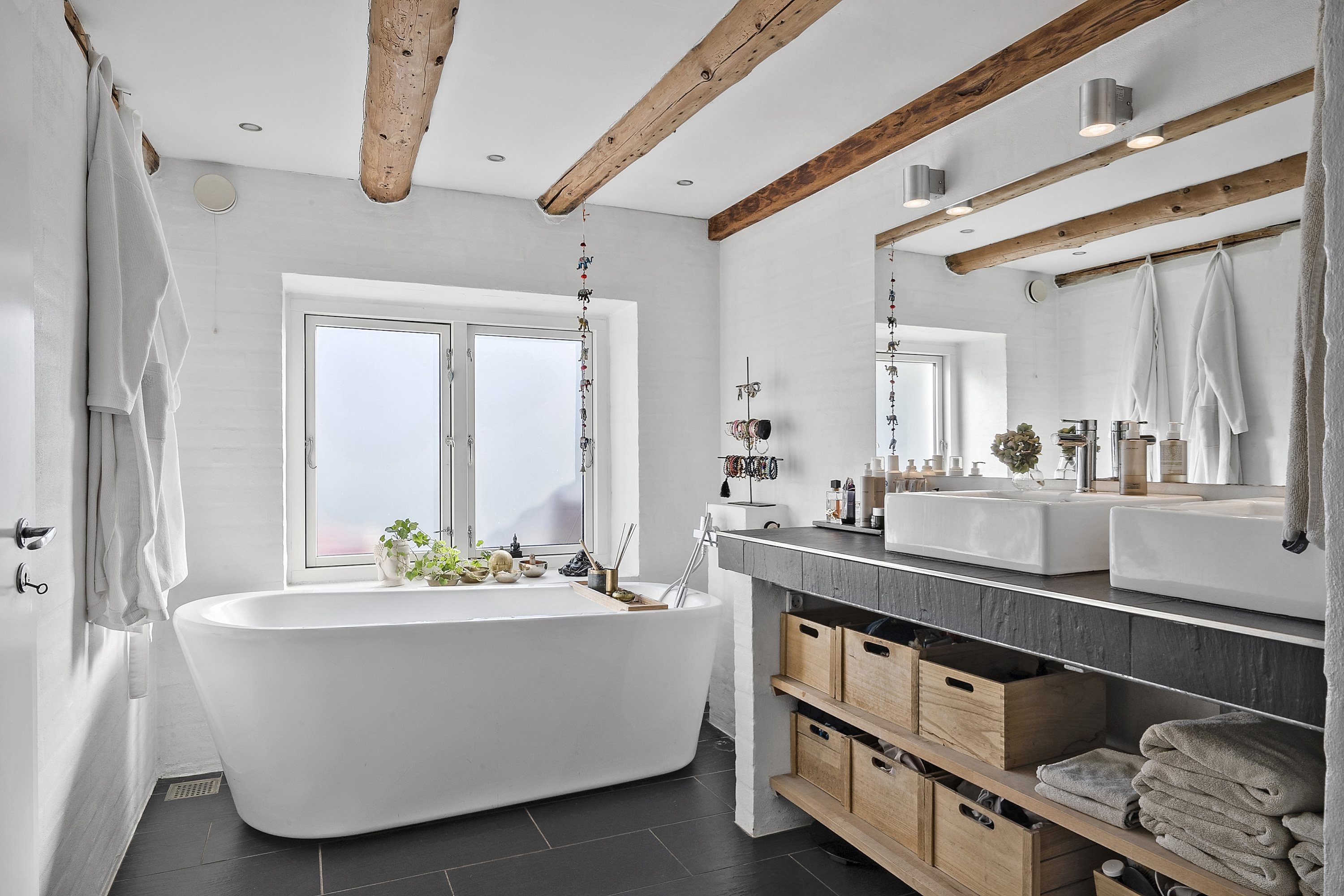 Fremhævet badeværelse  billede i fuldskærmstilstand. Billede af Baggesensvej 3, 6000 Kolding