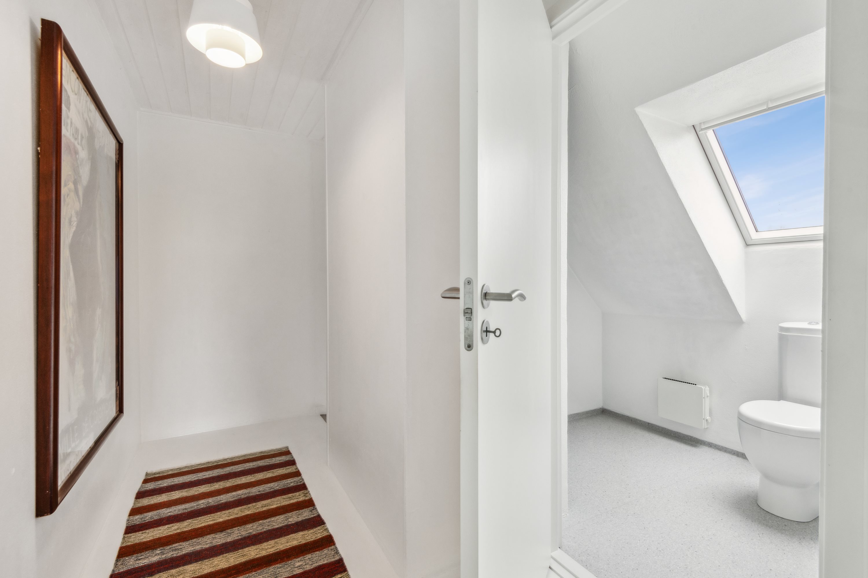 Fremhævet gang billede i fuldskærmstilstand. Billede af Tostrupvej 45A, 9230 Svenstrup J