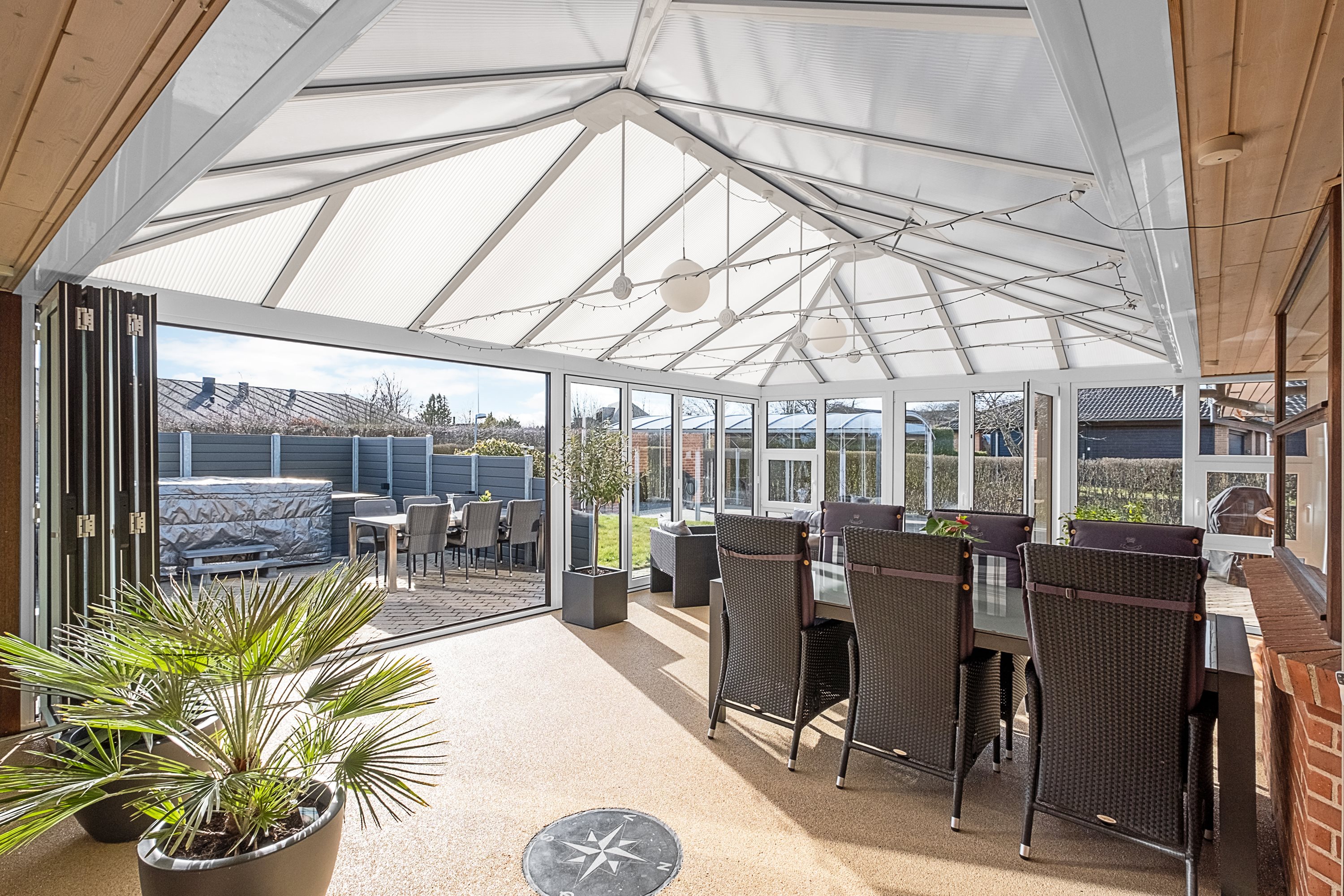 Fremhævet udestue billede i fuldskærmstilstand. Billede af Blåbærhaven 47, 8520 Lystrup