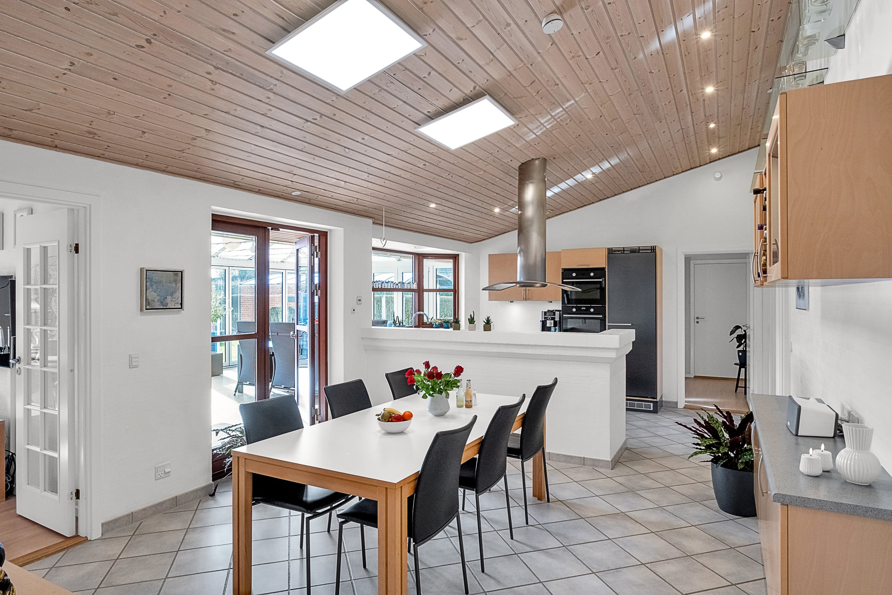 Fremhævet køkken alrum billede i fuldskærmstilstand. Billede af Blåbærhaven 47, 8520 Lystrup