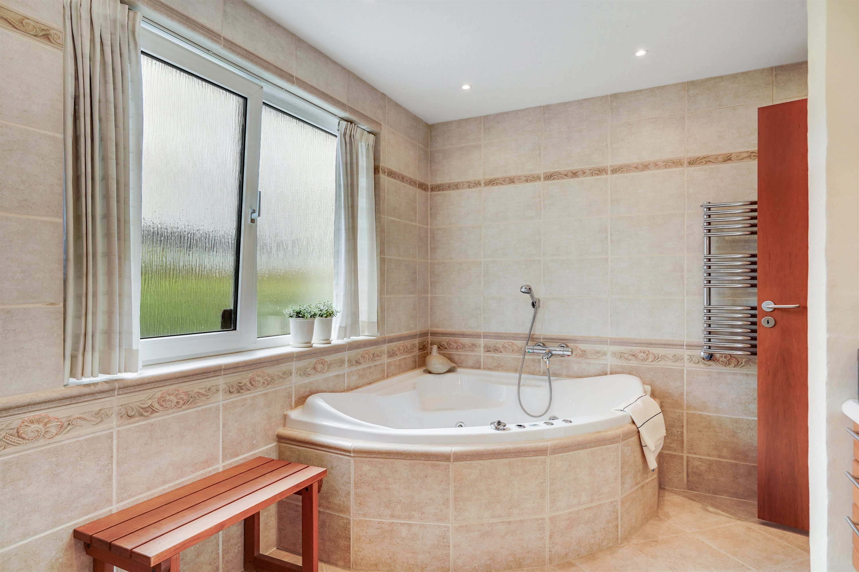 Fremhævet badeværelse billede i fuldskærmstilstand. Billede af Fasanvænget 33, Hjerting, 6710 Esbjerg V