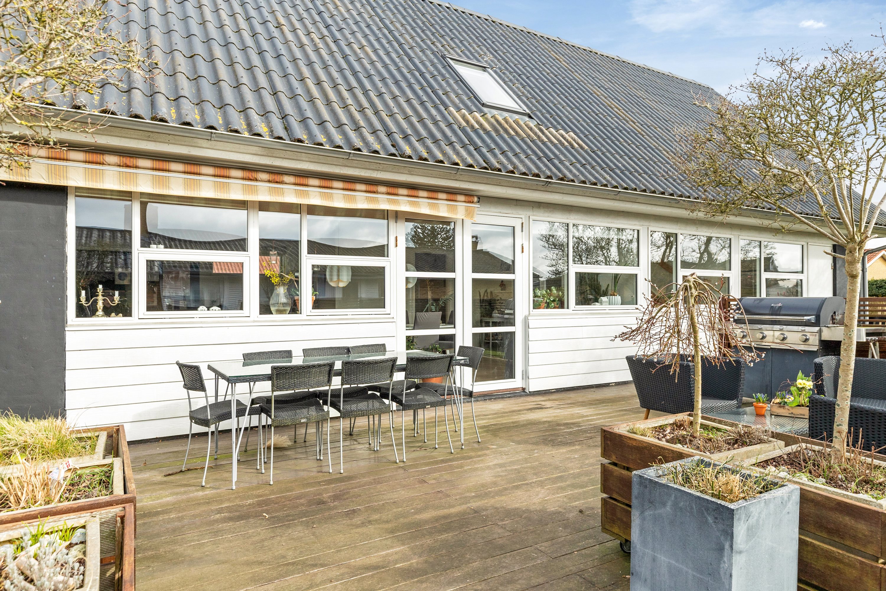 Fremhævet terrasse billede i fuldskærmstilstand. Billede af Holtegårdsvej 22, Erritsø, 7000 Fredericia