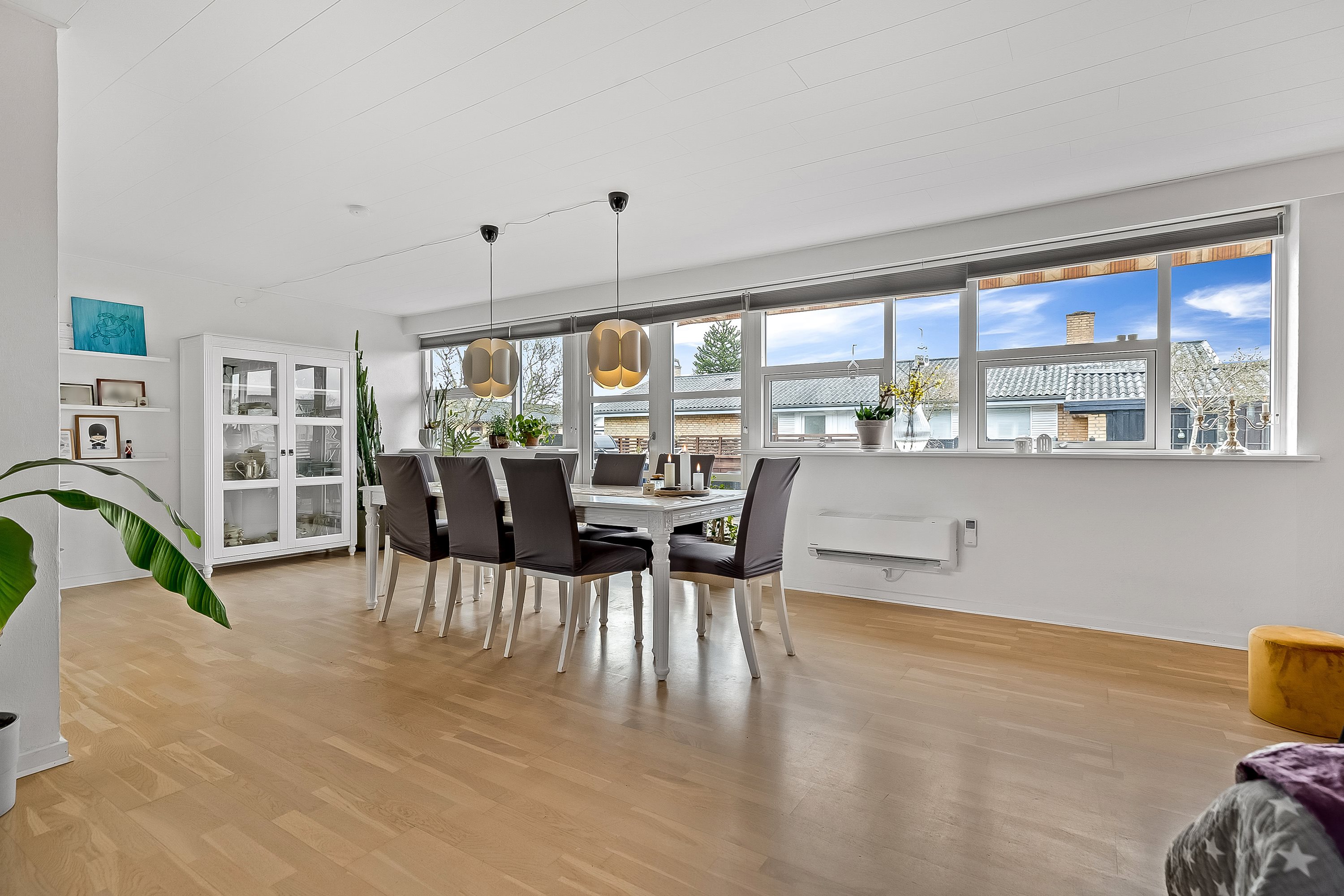 Fremhævet stue billede i fuldskærmstilstand. Billede af Holtegårdsvej 22, Erritsø, 7000 Fredericia