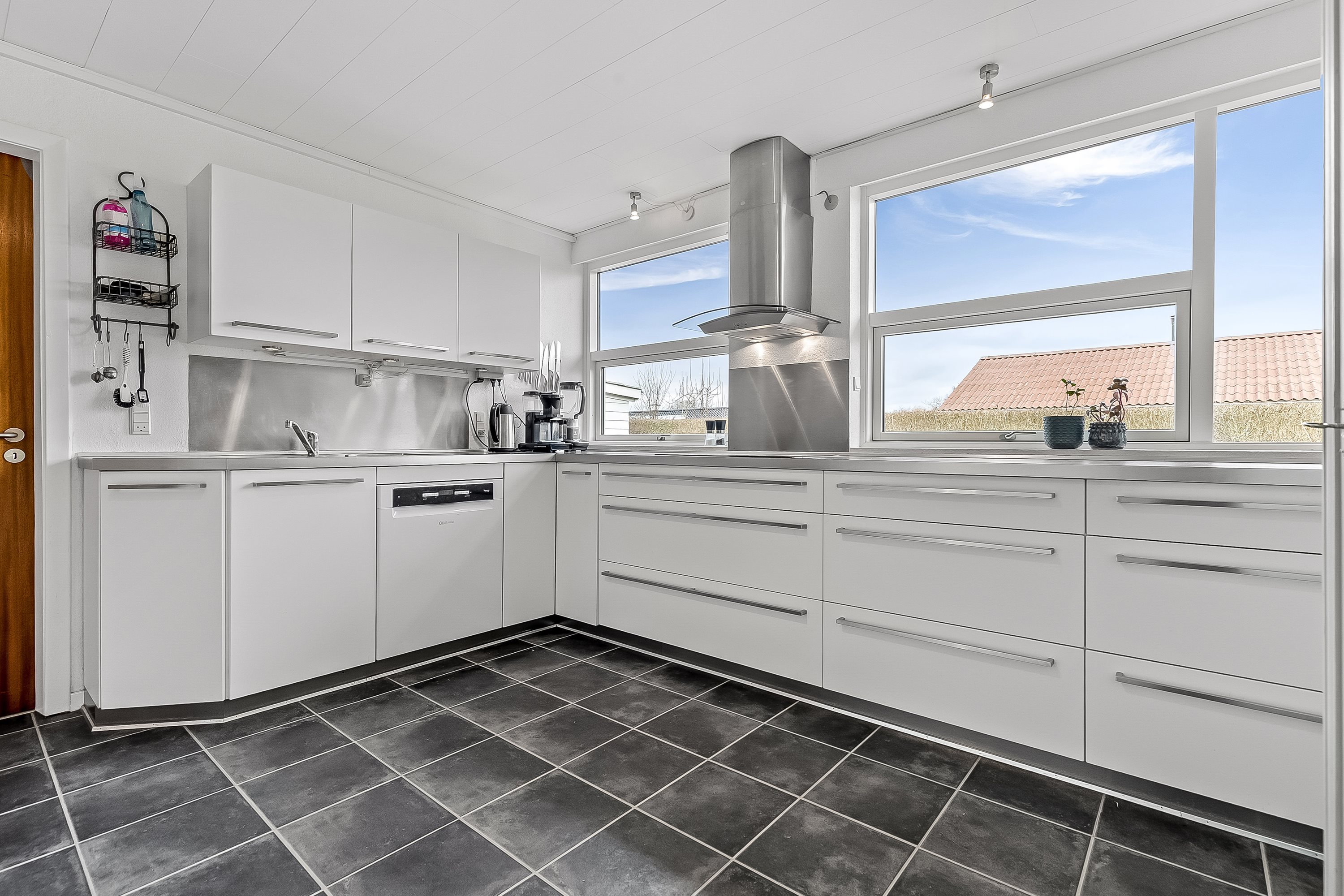 Fremhævet køkken billede i fuldskærmstilstand. Billede af Holtegårdsvej 22, Erritsø, 7000 Fredericia