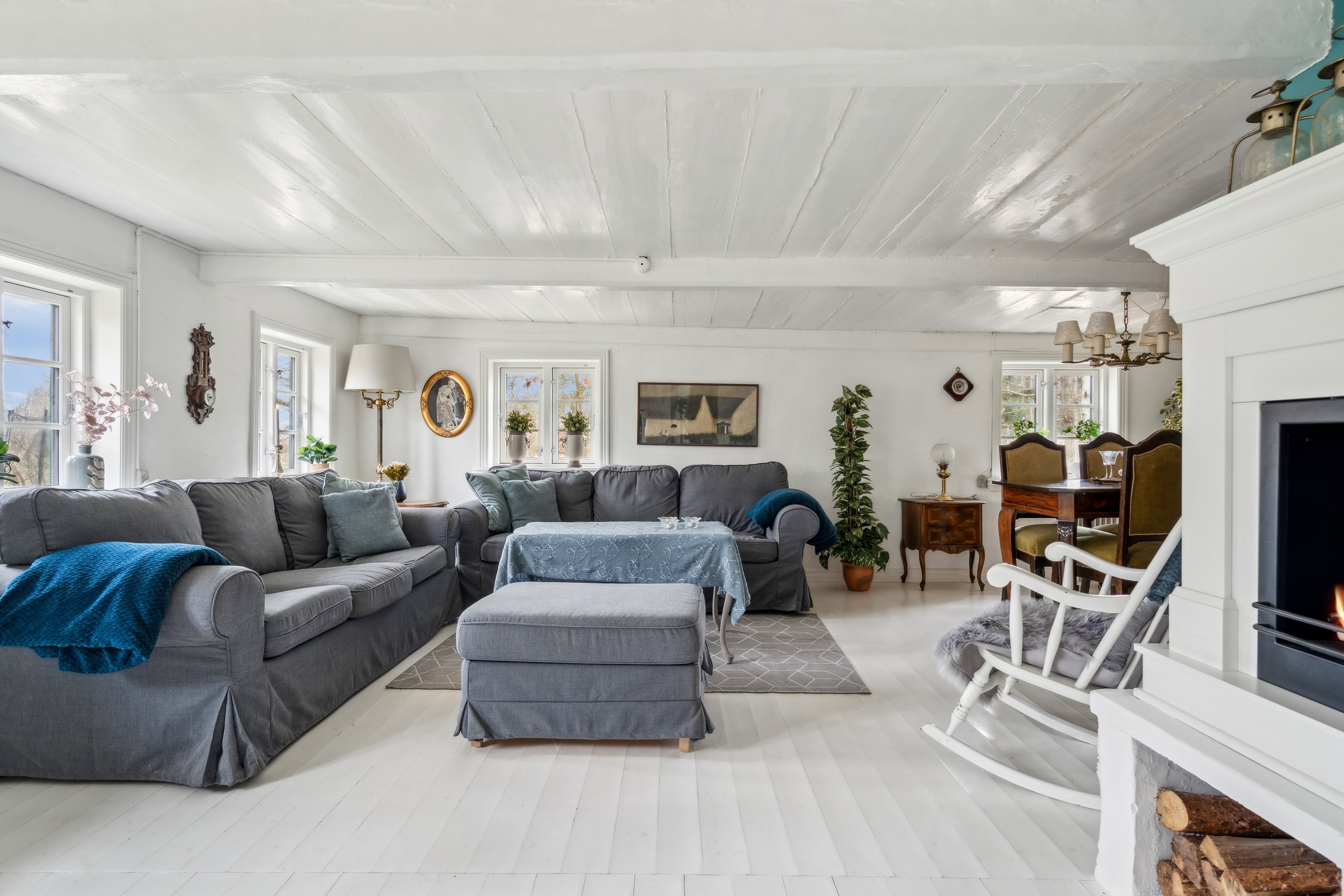 Fremhævet stue billede i fuldskærmstilstand. Billede af Agersigen 22, Vesterø Havn, 9940 Læsø