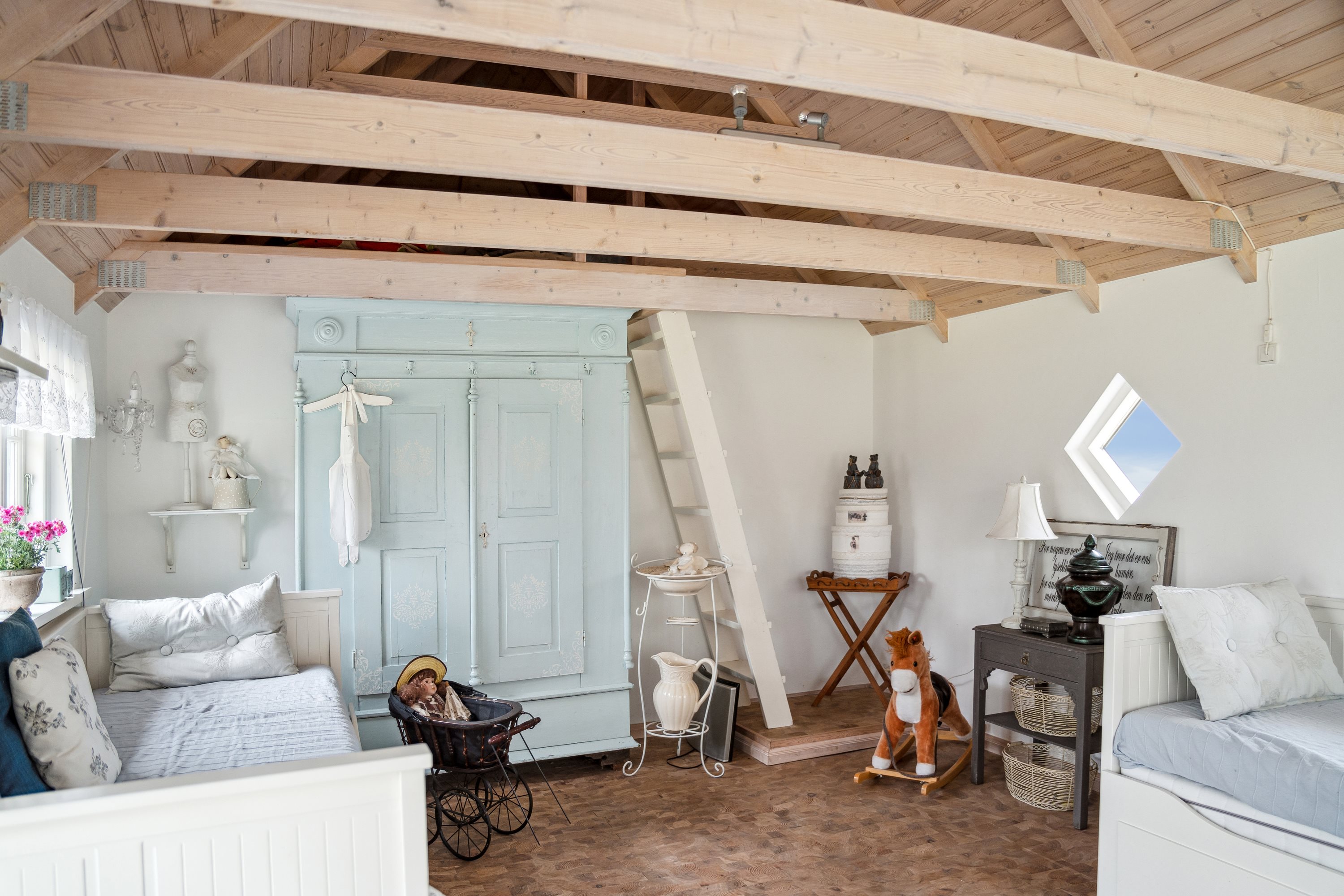 Fremhævet stue billede i fuldskærmstilstand. Billede af Agersigen 22, Vesterø Havn, 9940 Læsø