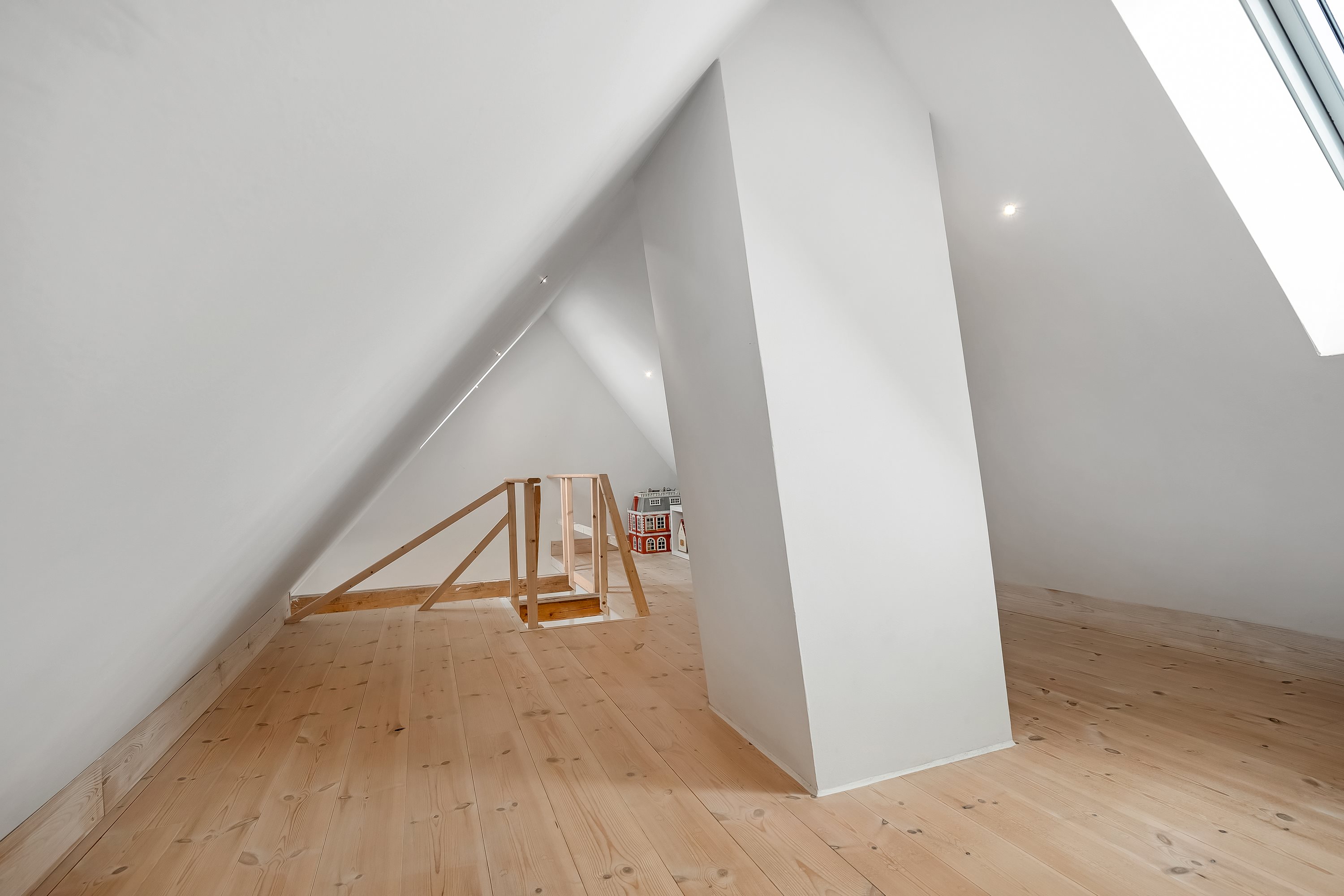 Fremhævet hems billede i fuldskærmstilstand. Billede af Åglimt 12, 7500 Holstebro