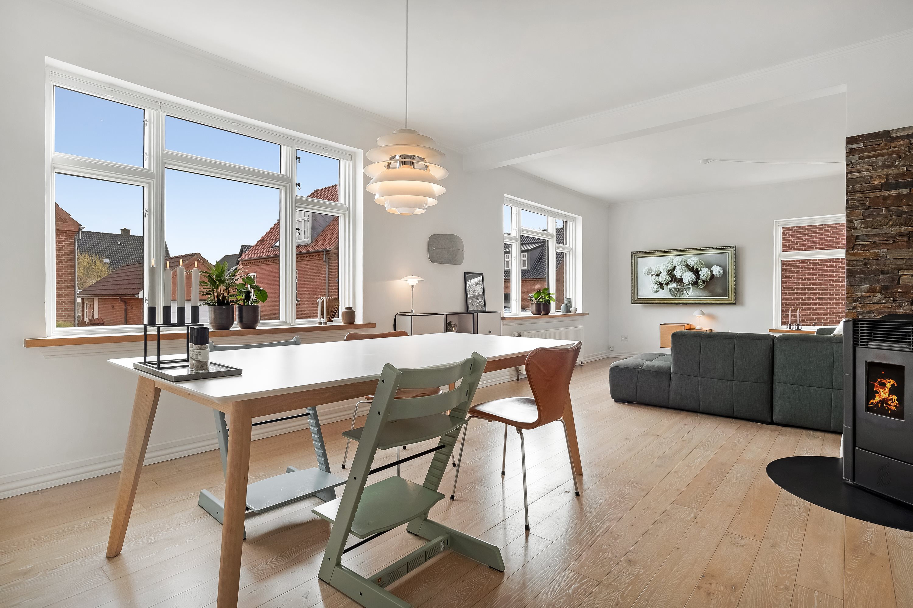 Fremhævet stue billede i fuldskærmstilstand. Billede af Åglimt 12, 7500 Holstebro