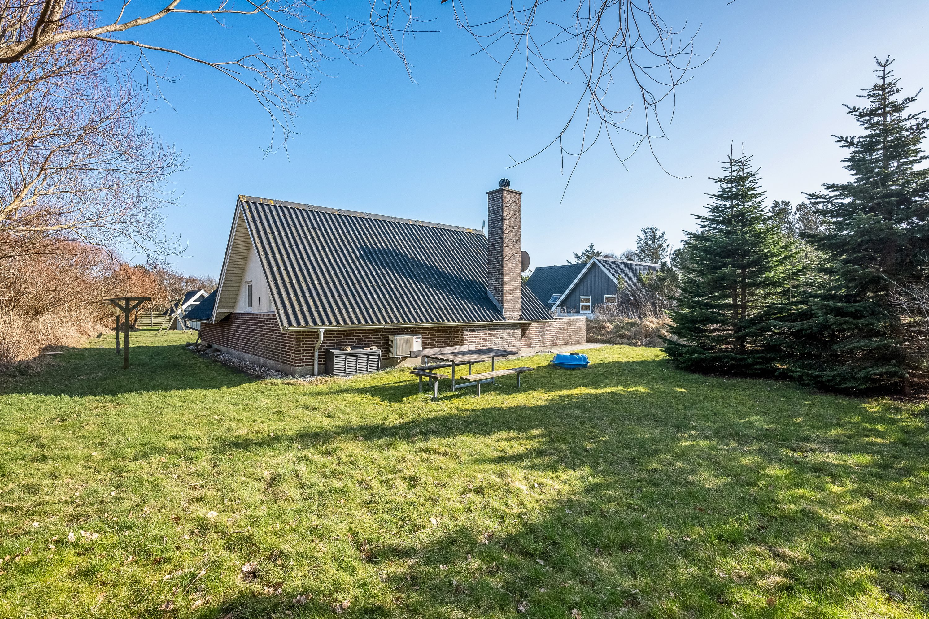 Fremhævet ejendommen billede i fuldskærmstilstand. Billede af Hjelmevej 5, Søndervig, 6950 Ringkøbing