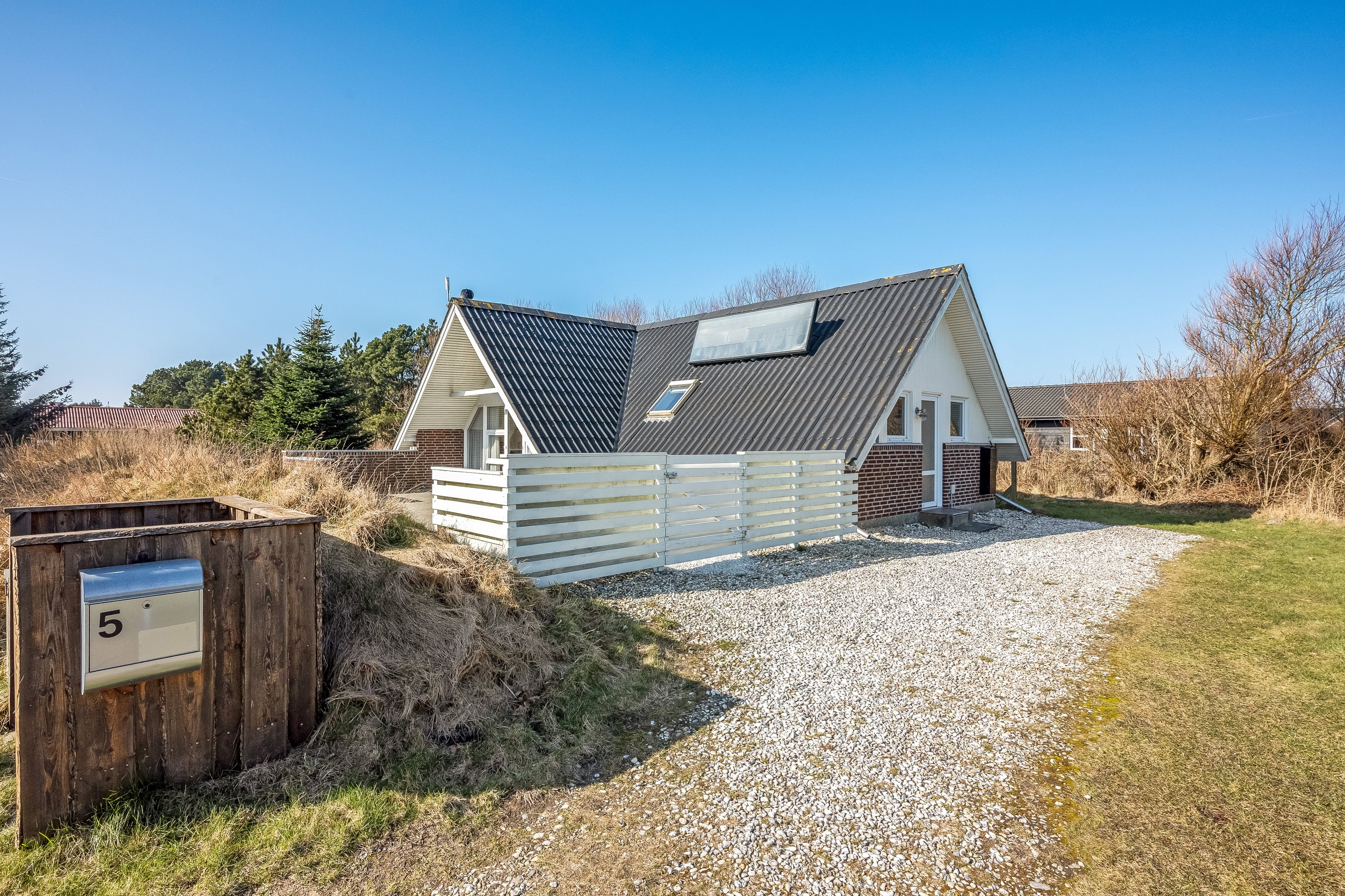 Miniaturebillede 2: ejendommen. Billede af Hjelmevej 5, Søndervig, 6950 Ringkøbing