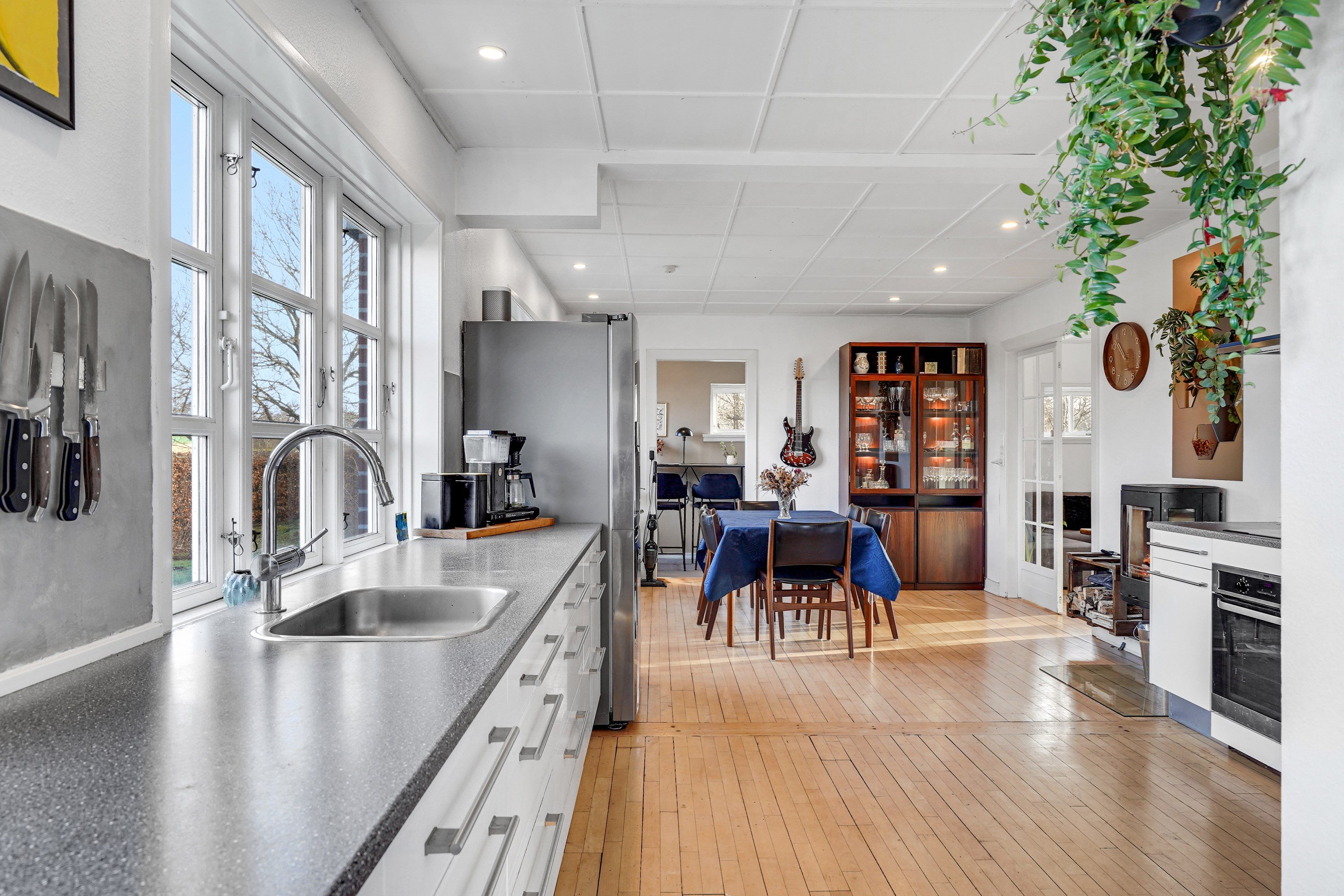 Fremhævet køkken billede i fuldskærmstilstand. Billede af Almstokvej 17, 7190 Billund