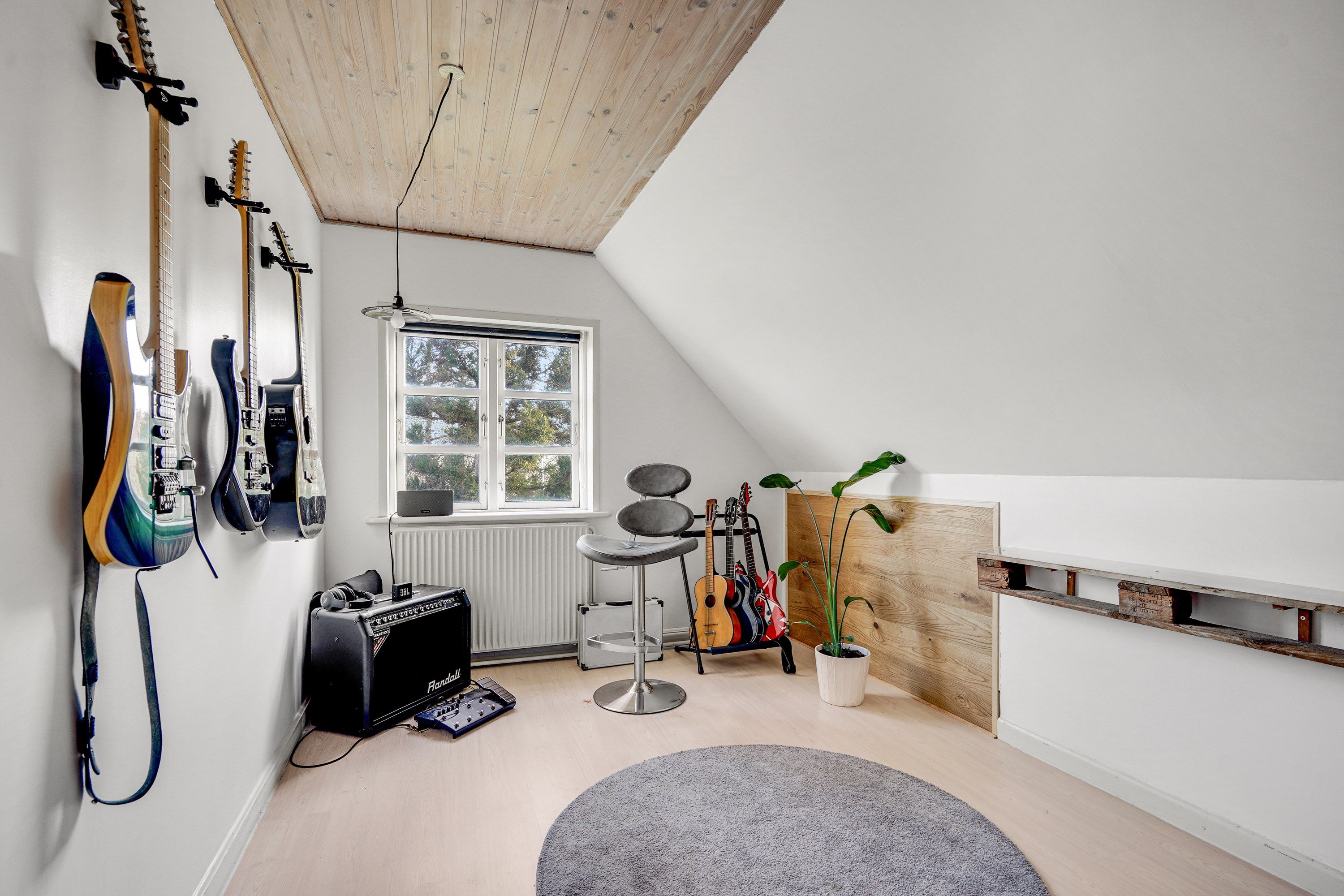 Fremhævet værelse billede i fuldskærmstilstand. Billede af Almstokvej 17, 7190 Billund