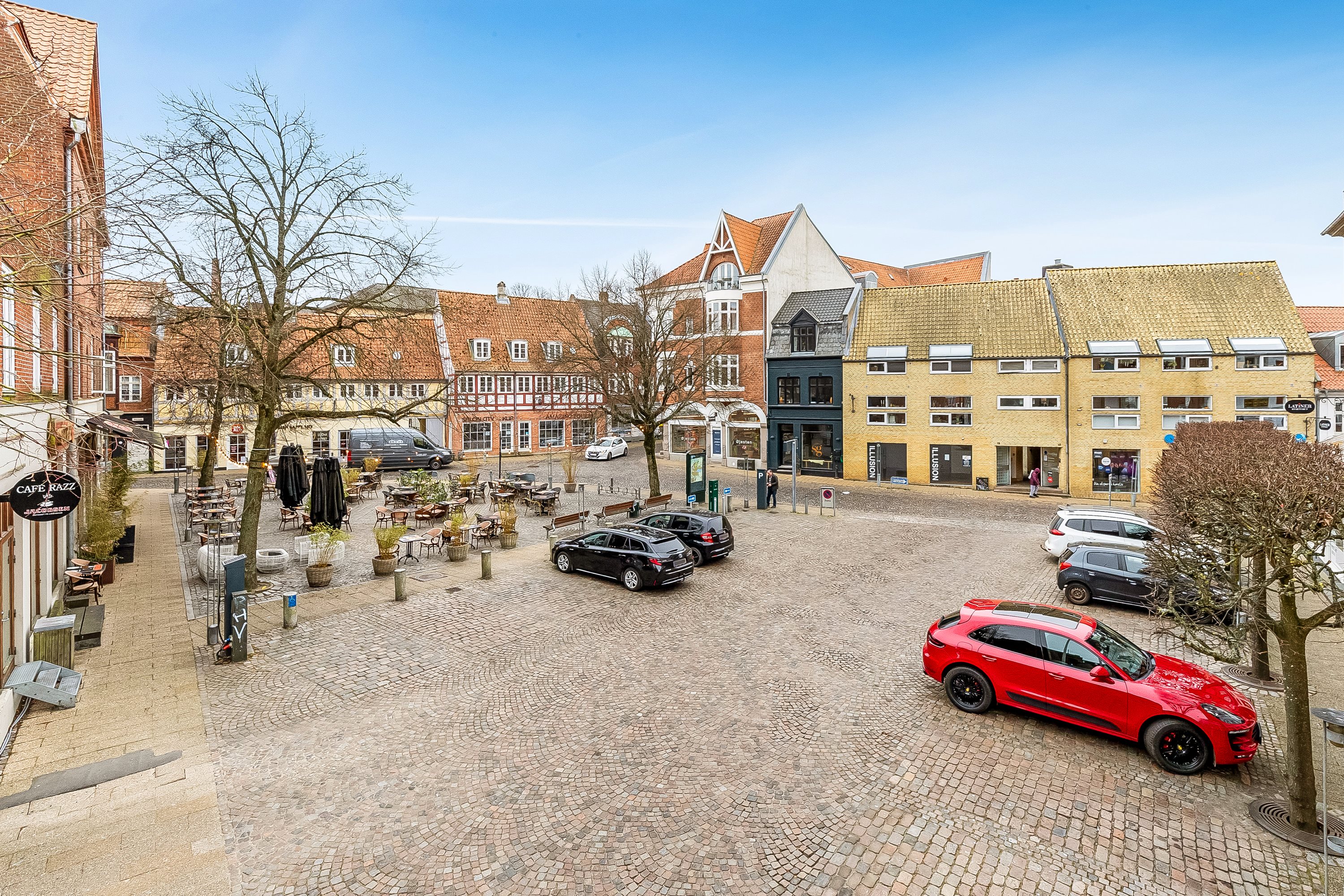 Fremhævet mastefoto billede i fuldskærmstilstand. Billede af Blæsbjerggade 2A, 3., 6000 Kolding