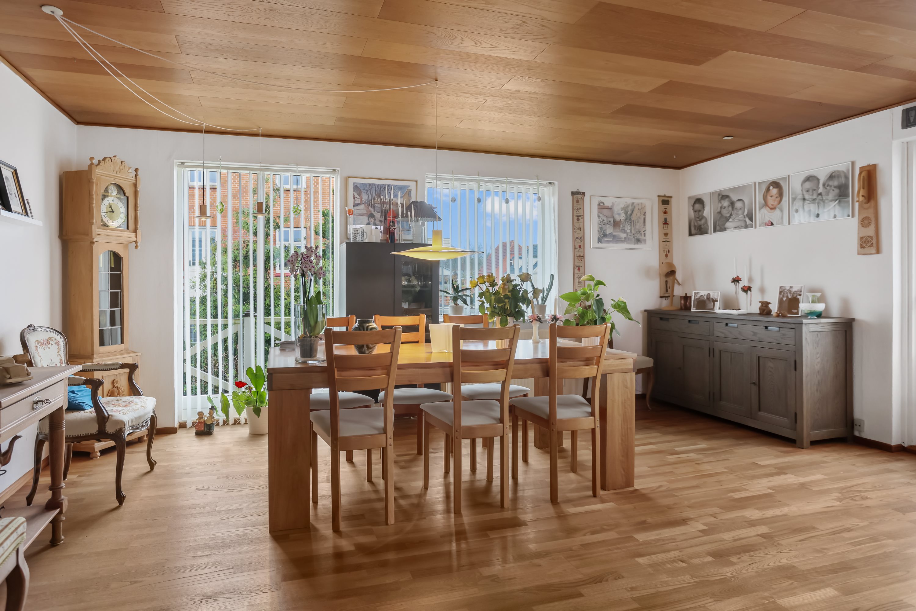 Fremhævet stue billede i fuldskærmstilstand. Billede af Gl. Århusvej 93A, 8800 Viborg