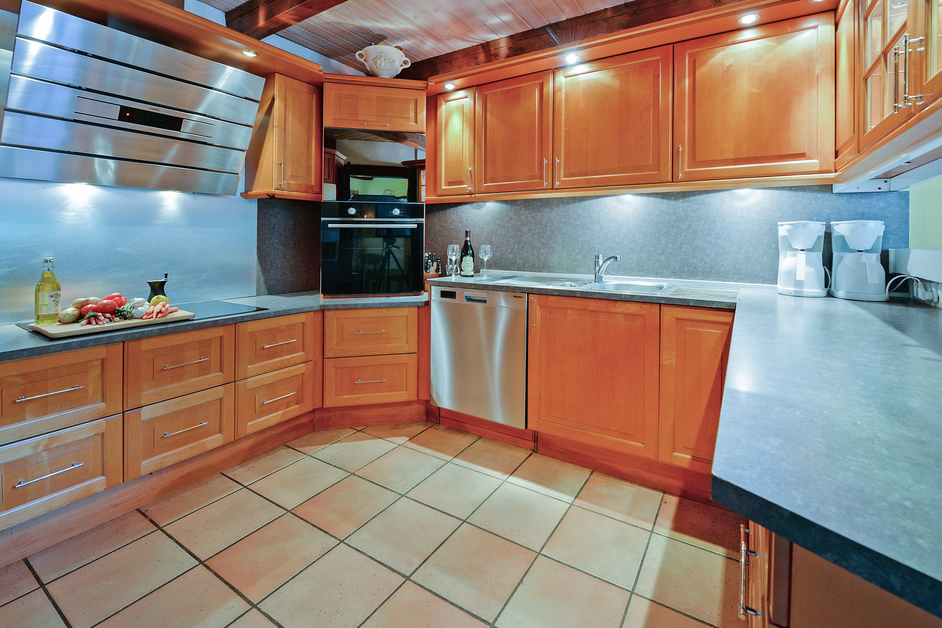 Fremhævet køkken billede i fuldskærmstilstand. Billede af Ronæsvej 8, Ronæs, 5580 Nørre Aaby