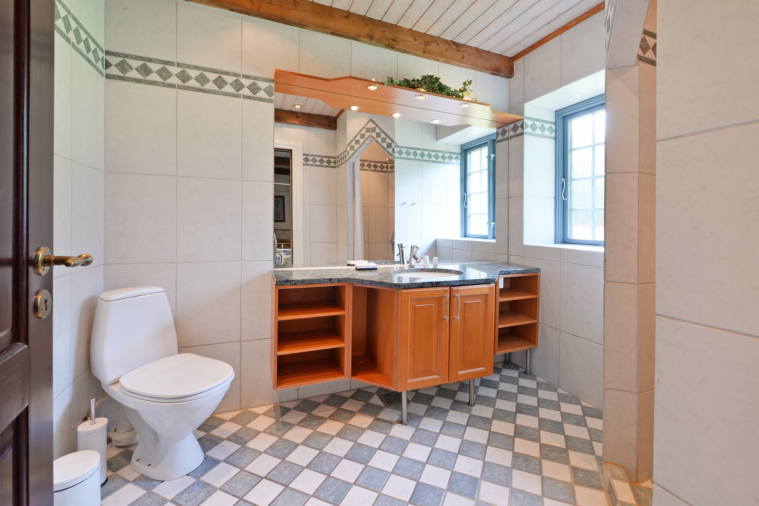 Fremhævet badeværelse billede i fuldskærmstilstand. Billede af Ronæsvej 8, Ronæs, 5580 Nørre Aaby