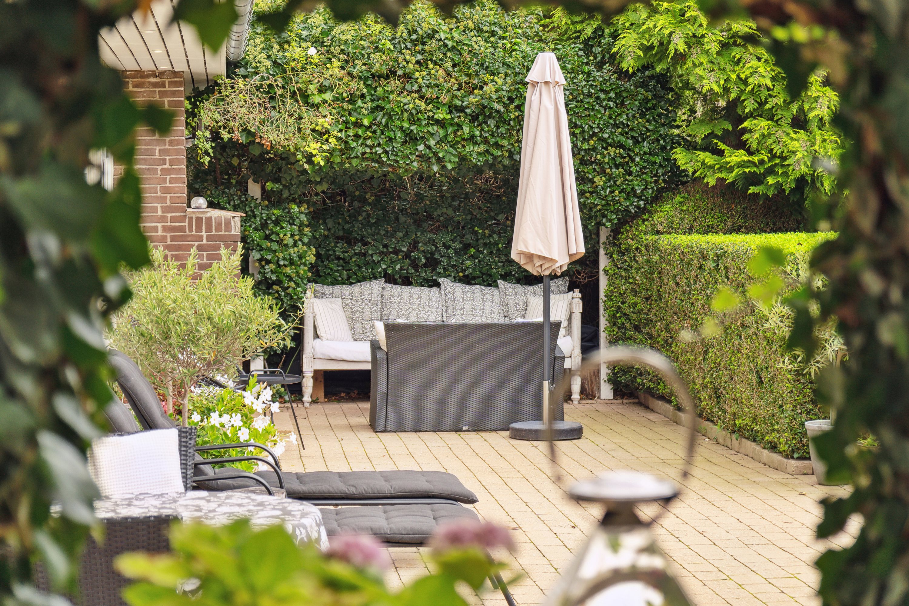 Miniaturebillede 2: terrasse. Billede af Kong Valdemars Vej 46, Søllerød, 2840 Holte