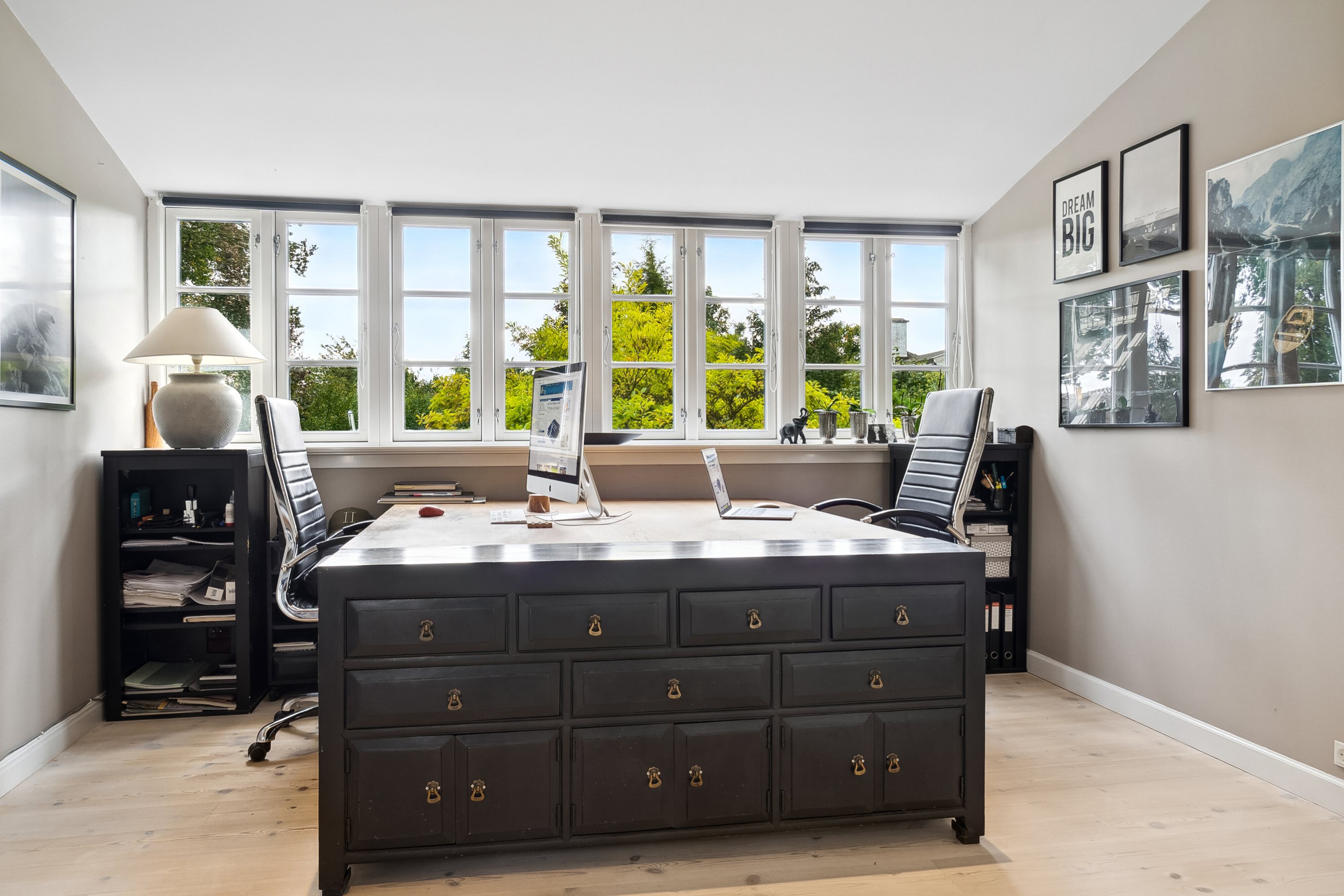 Fremhævet kontor billede i fuldskærmstilstand. Billede af Kong Valdemars Vej 46, Søllerød, 2840 Holte