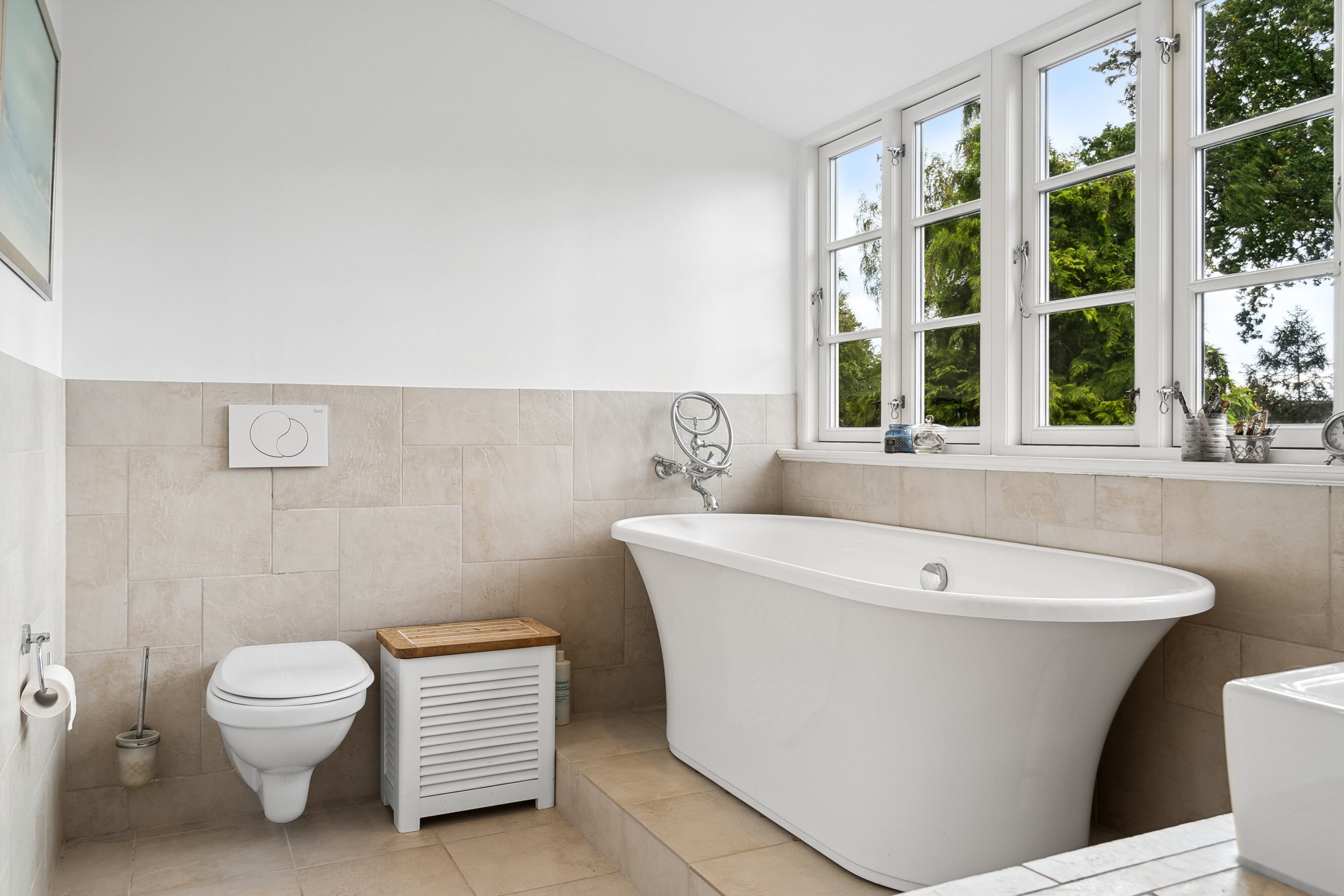 Fremhævet badeværelse billede i fuldskærmstilstand. Billede af Kong Valdemars Vej 46, Søllerød, 2840 Holte