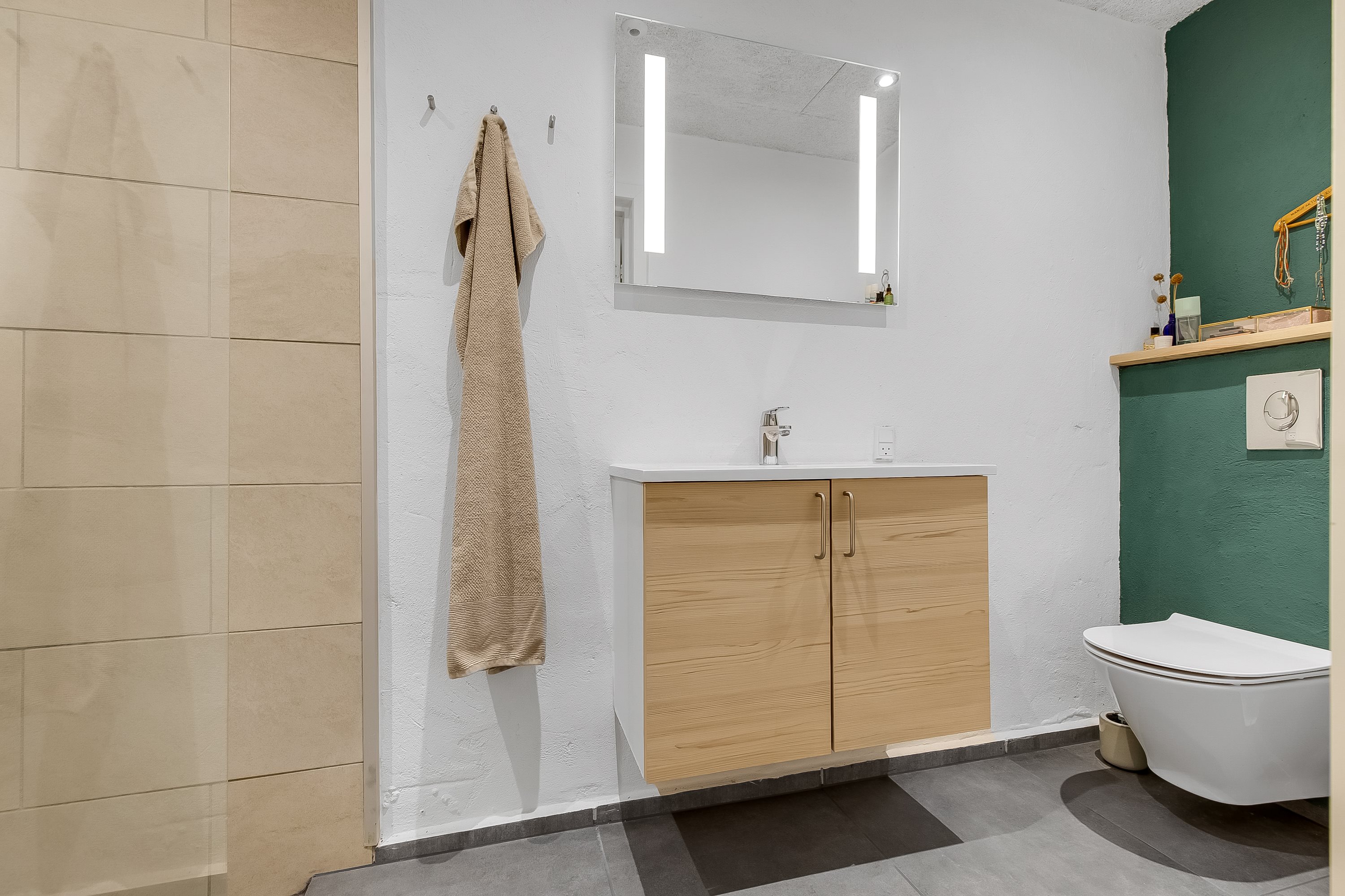 Fremhævet badeværelse billede i fuldskærmstilstand. Billede af Grønlandsvej 14, 7100 Vejle