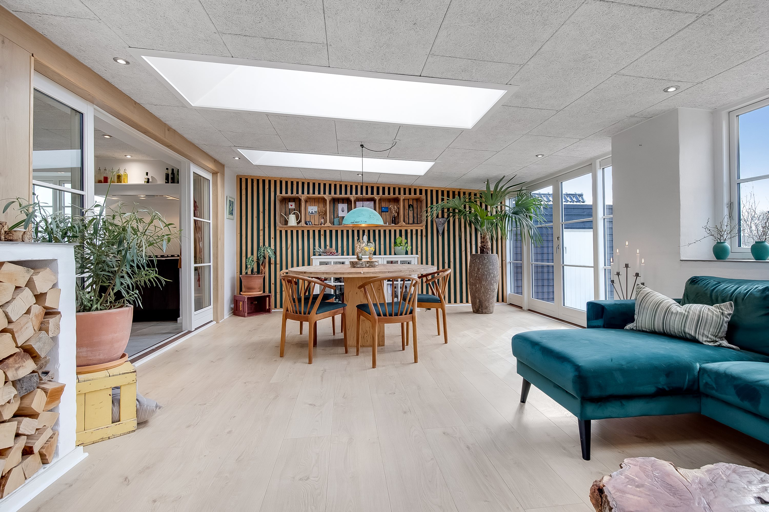 Fremhævet pejsestue billede i fuldskærmstilstand. Billede af Grønlandsvej 14, 7100 Vejle