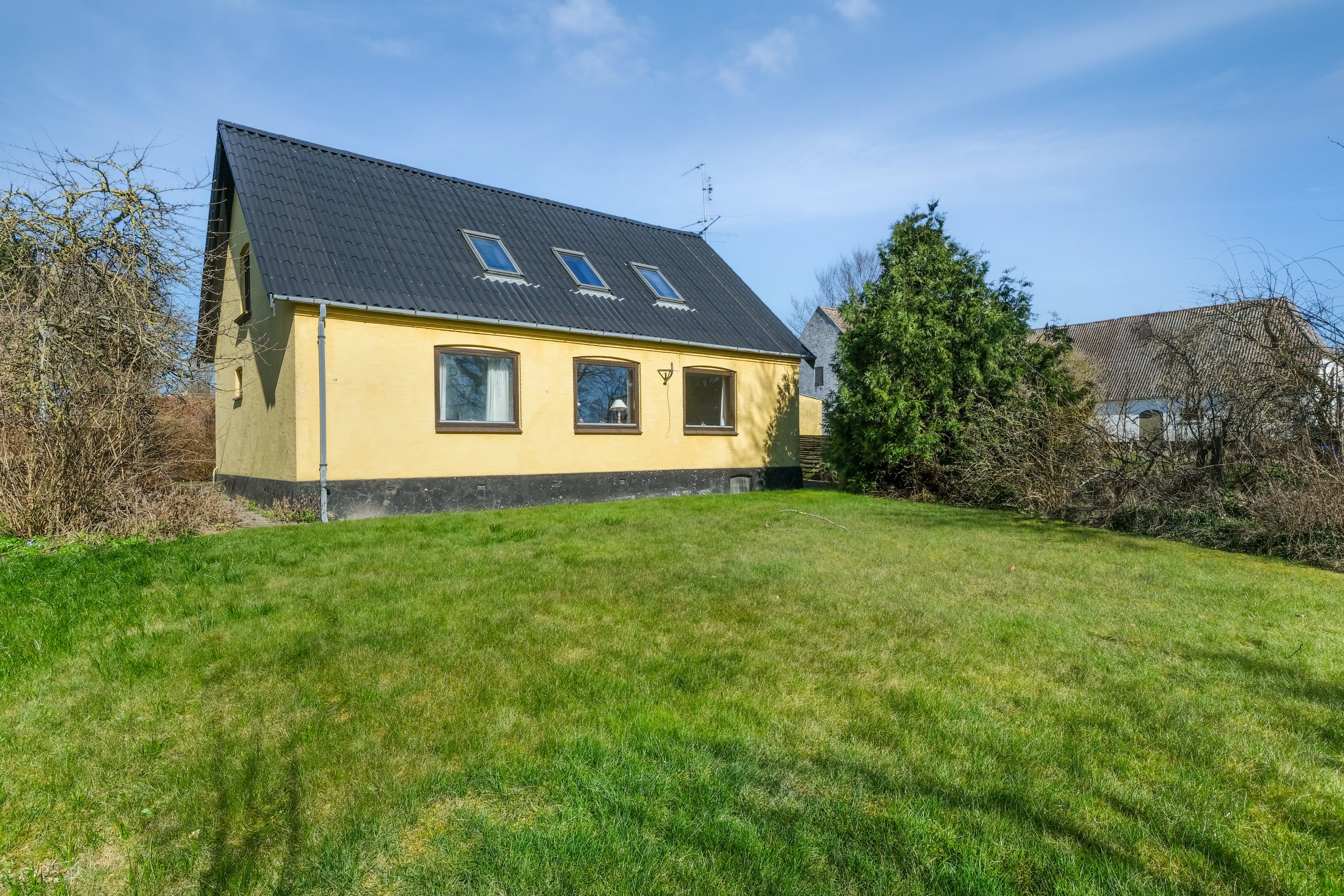 Fremhævet have billede i fuldskærmstilstand. Billede af Kongeballevej 13, 5970 Ærøskøbing