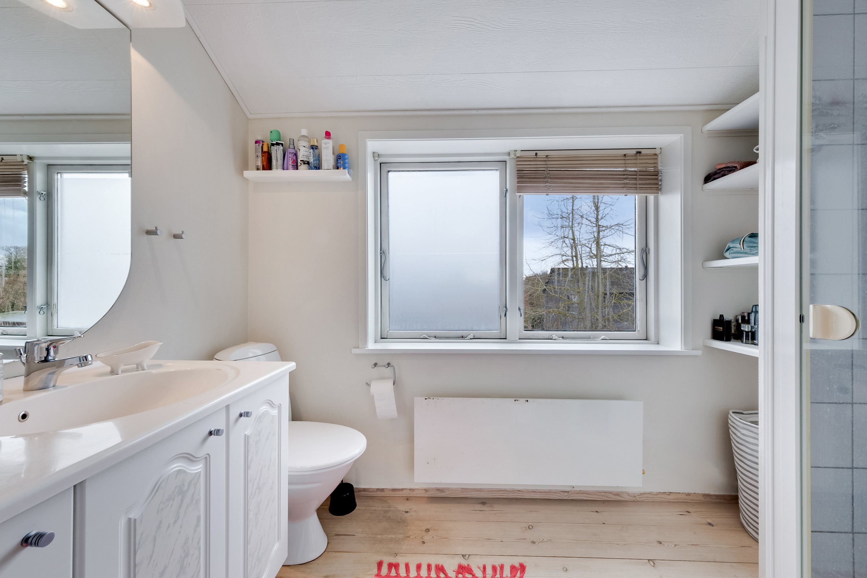 Fremhævet badeværelse billede i fuldskærmstilstand. Billede af Algade 59, 5683 Haarby