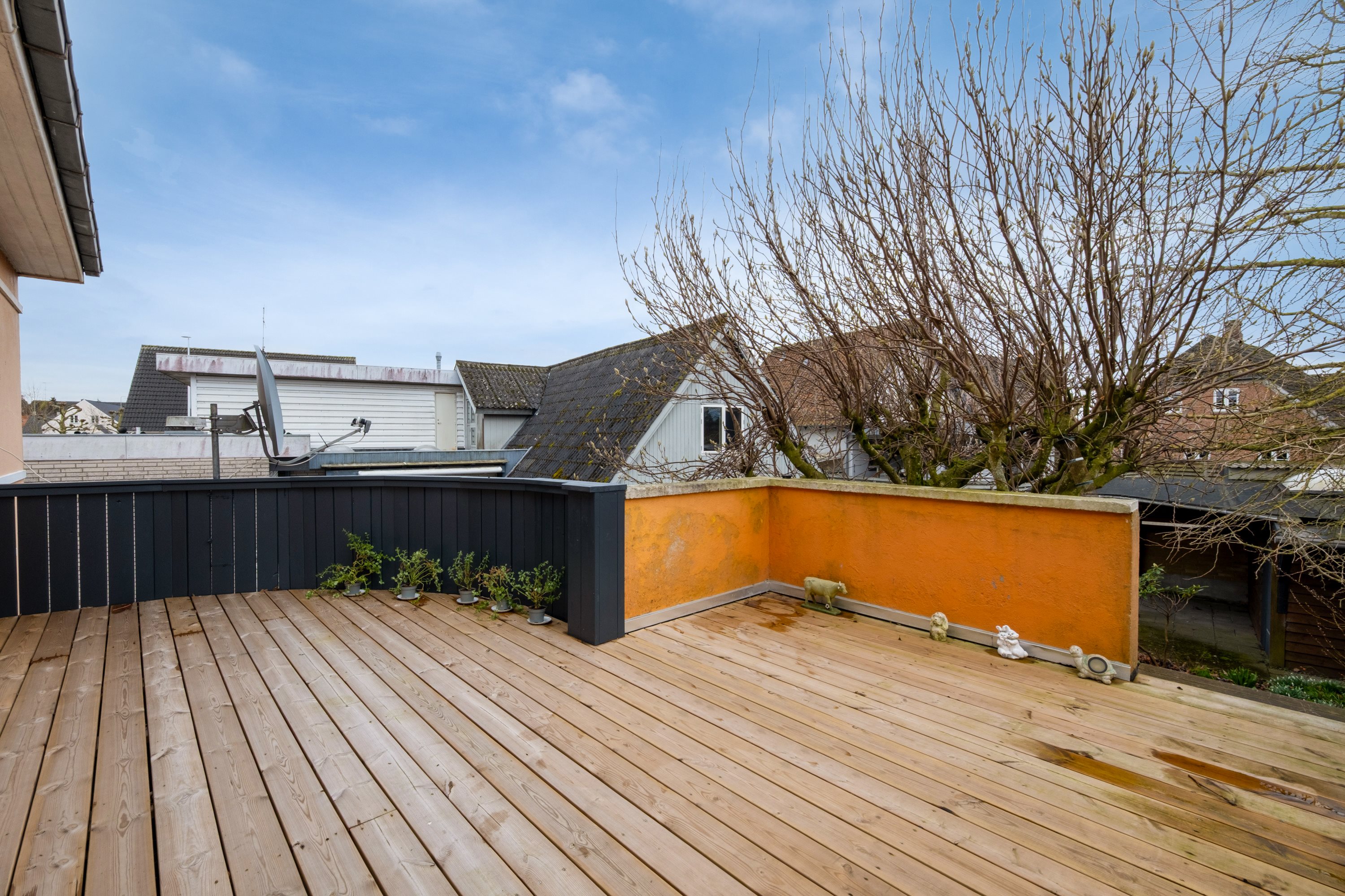 Fremhævet altan billede i fuldskærmstilstand. Billede af Algade 59, 5683 Haarby