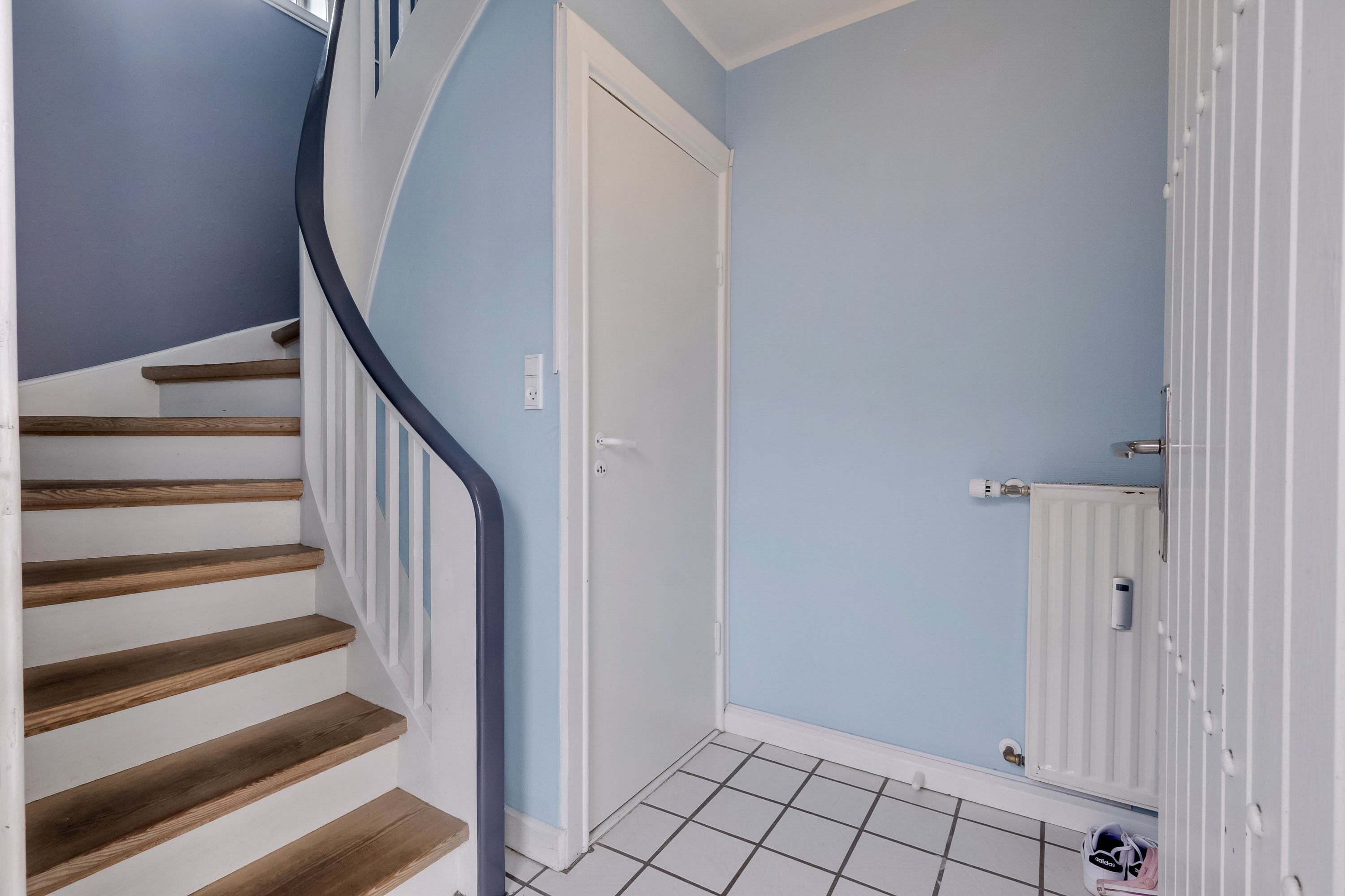 Fremhævet opgang billede i fuldskærmstilstand. Billede af Algade 59, 5683 Haarby