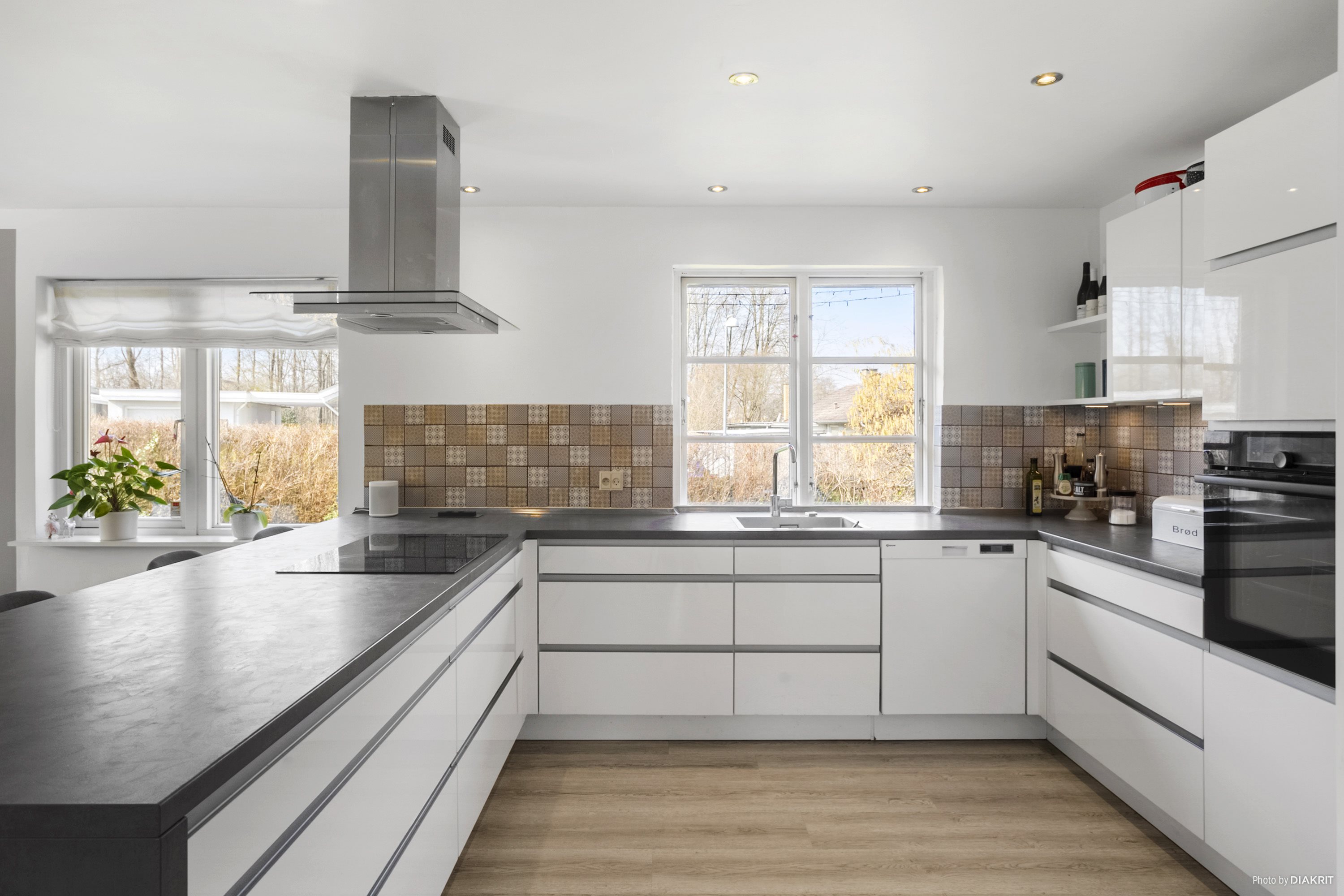 Fremhævet køkken billede i fuldskærmstilstand. Billede af Sejerøvej 1, 4600 Køge