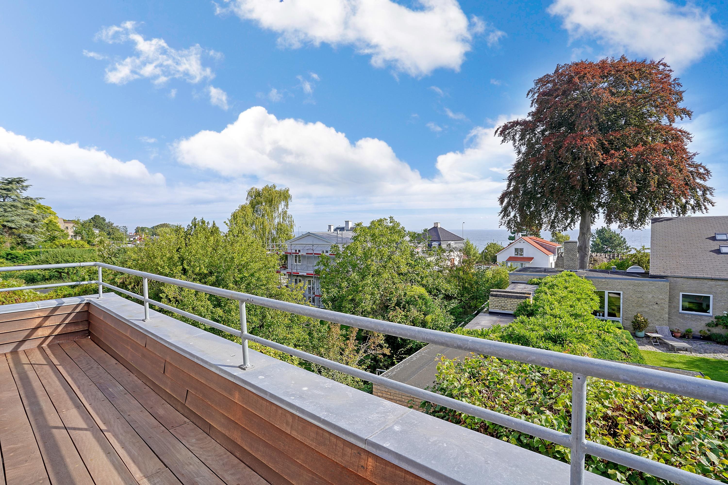 Fremhævet  billede i fuldskærmstilstand. Billede af Exnersvej 45, 2930 Klampenborg