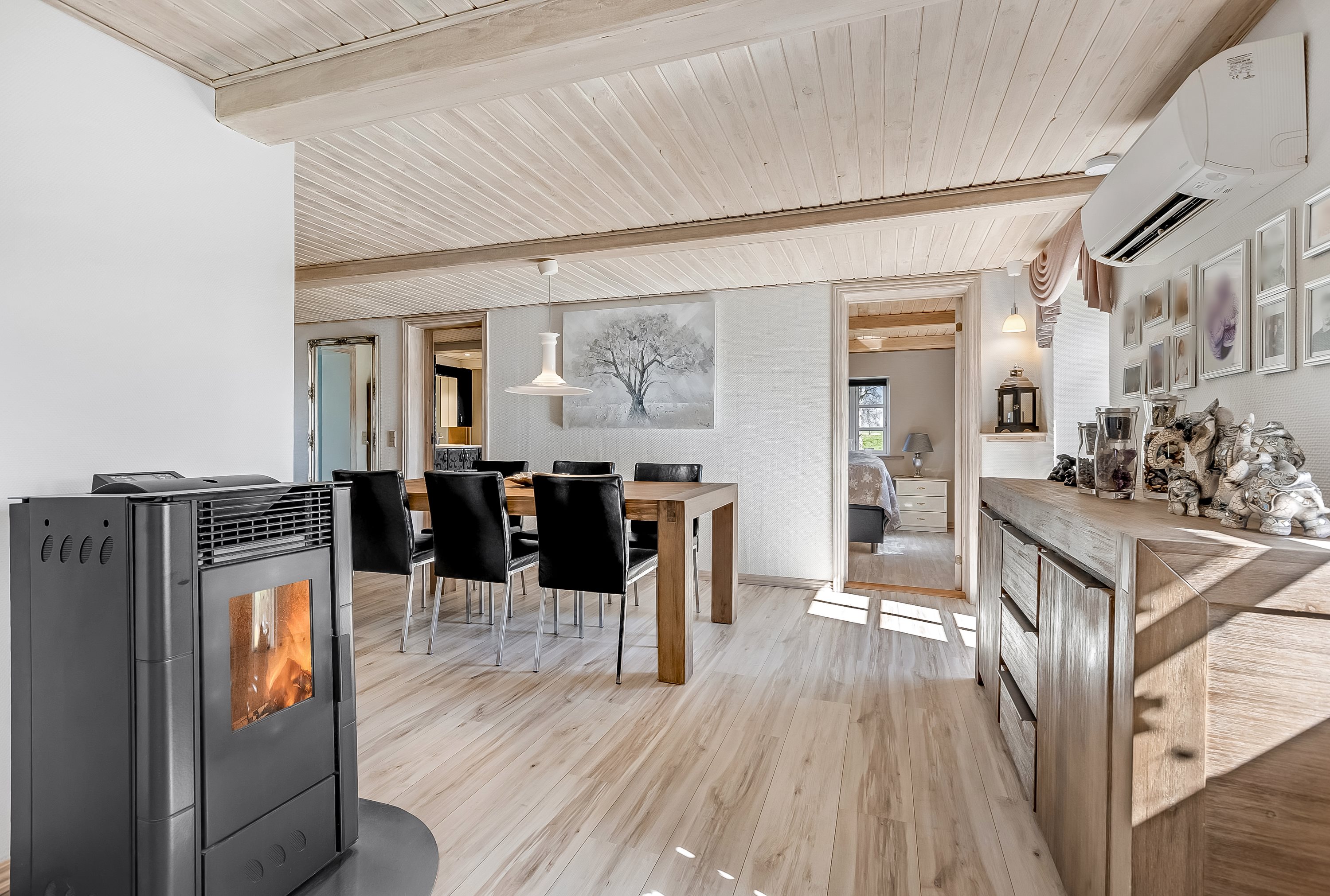 Fremhævet stue billede i fuldskærmstilstand. Billede af Skovmarksvej 29, Vetterslev, 4100 Ringsted