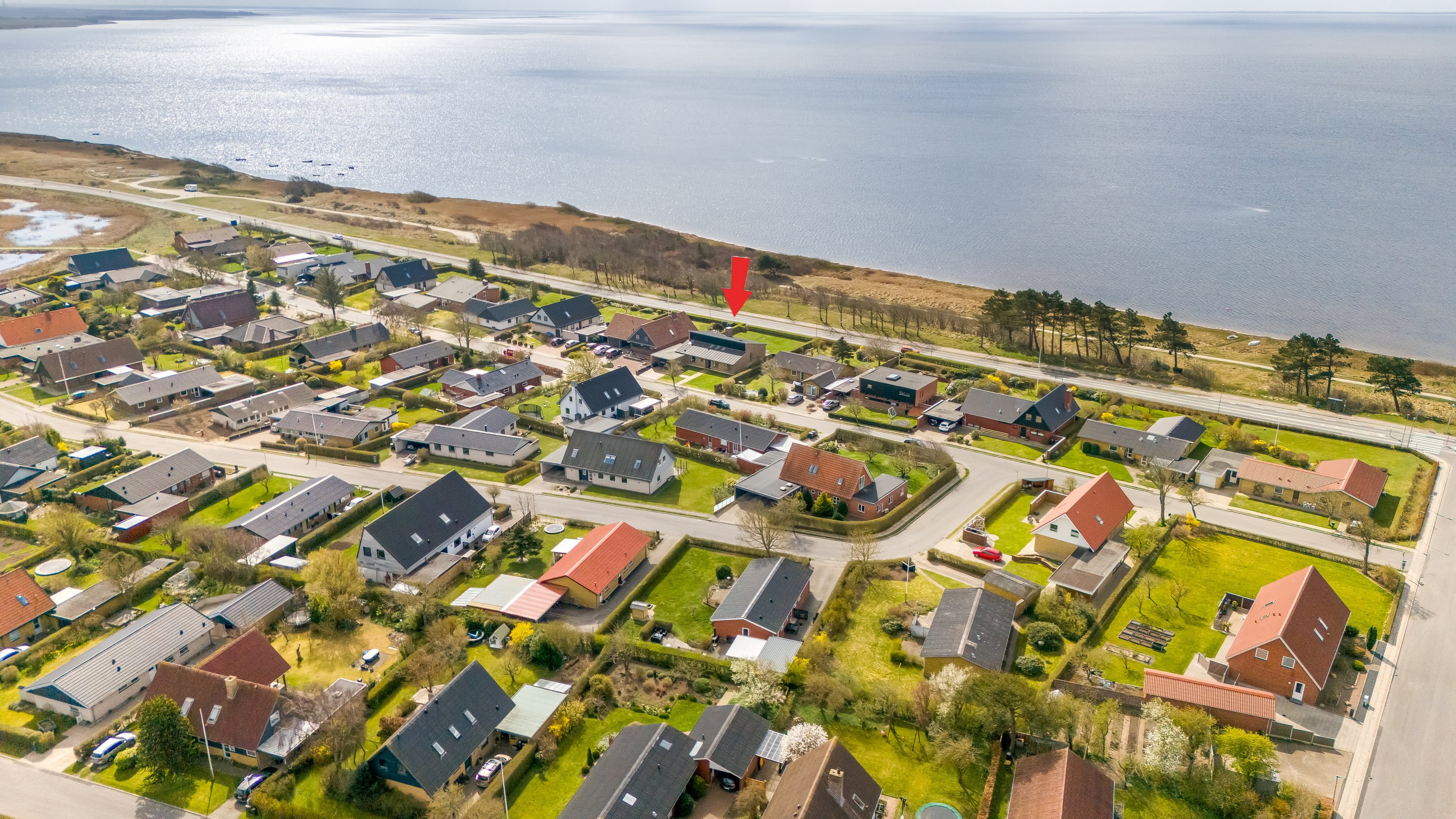 Fremhævet luftfoto billede i fuldskærmstilstand. Billede af Heboltoft 38, Velling, 6950 Ringkøbing