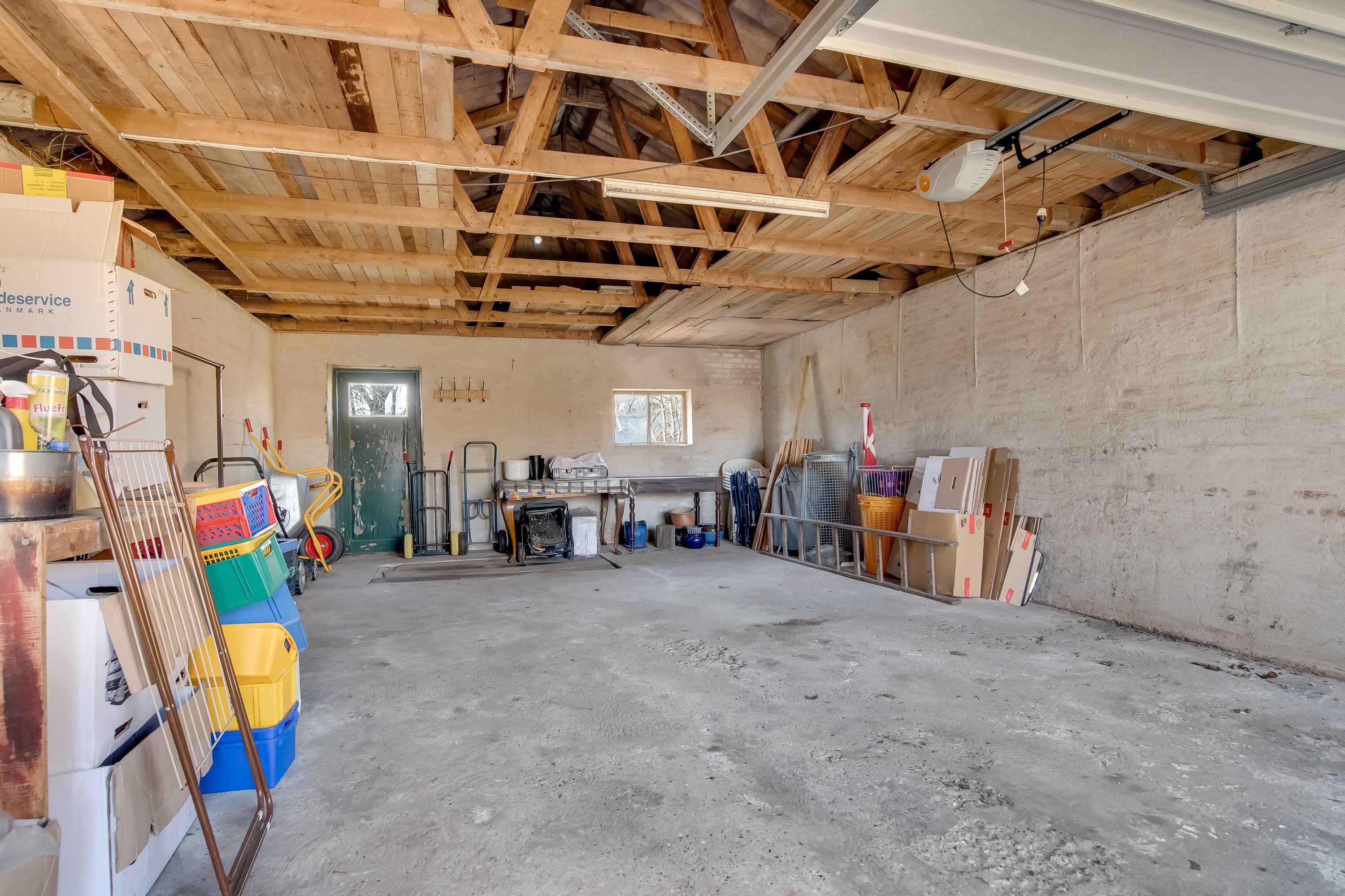 Fremhævet garage billede i fuldskærmstilstand. Billede af Nørlundvej 19, 7500 Holstebro