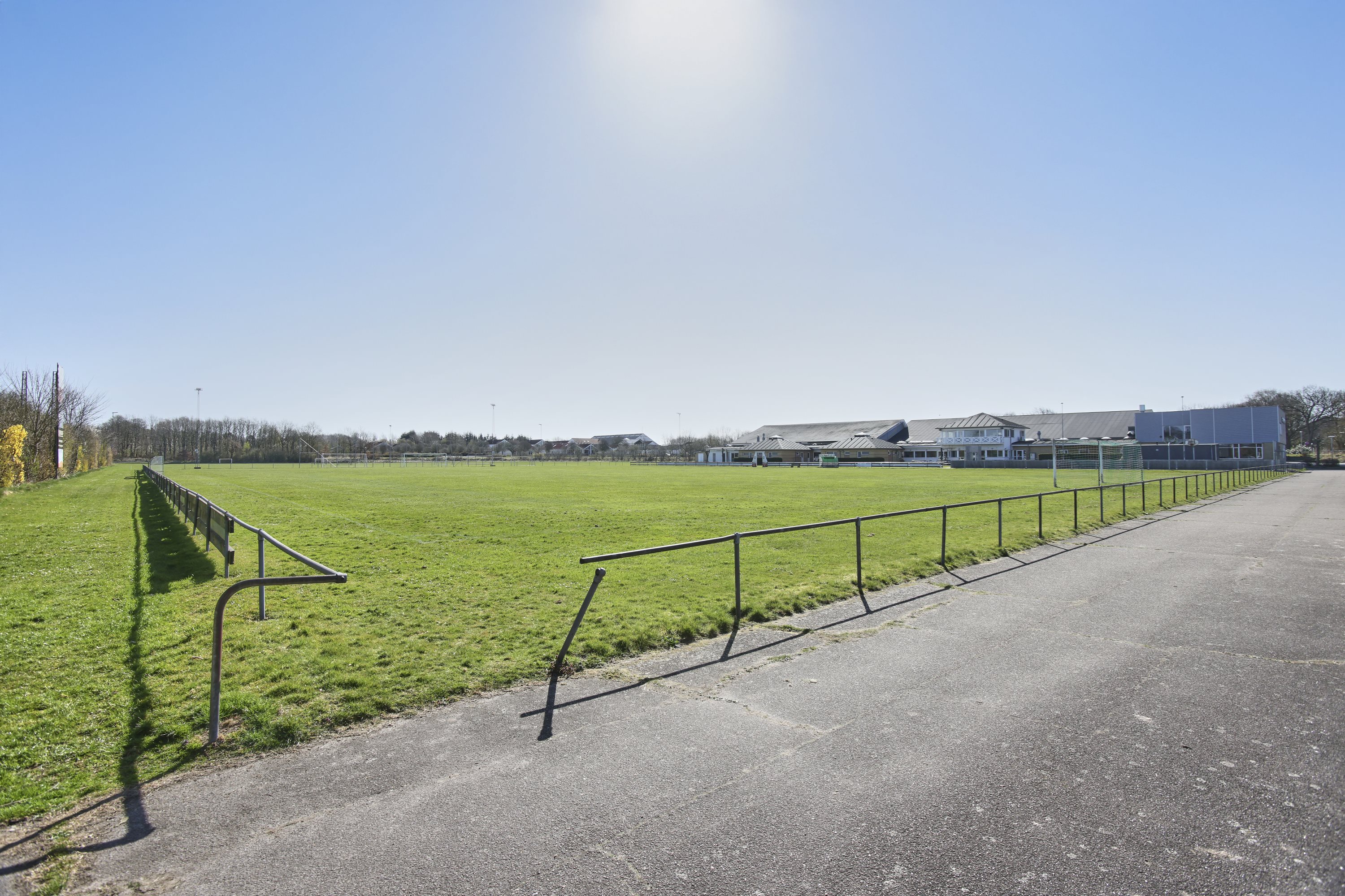 Fremhævet ejendommen billede i fuldskærmstilstand. Billede af Lærkevej 10, 8832 Skals