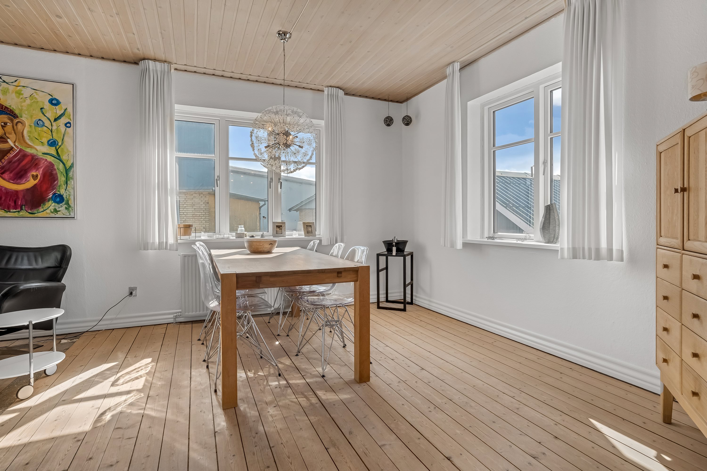 Fremhævet stue billede i fuldskærmstilstand. Billede af Ryesvej 26, 7500 Holstebro