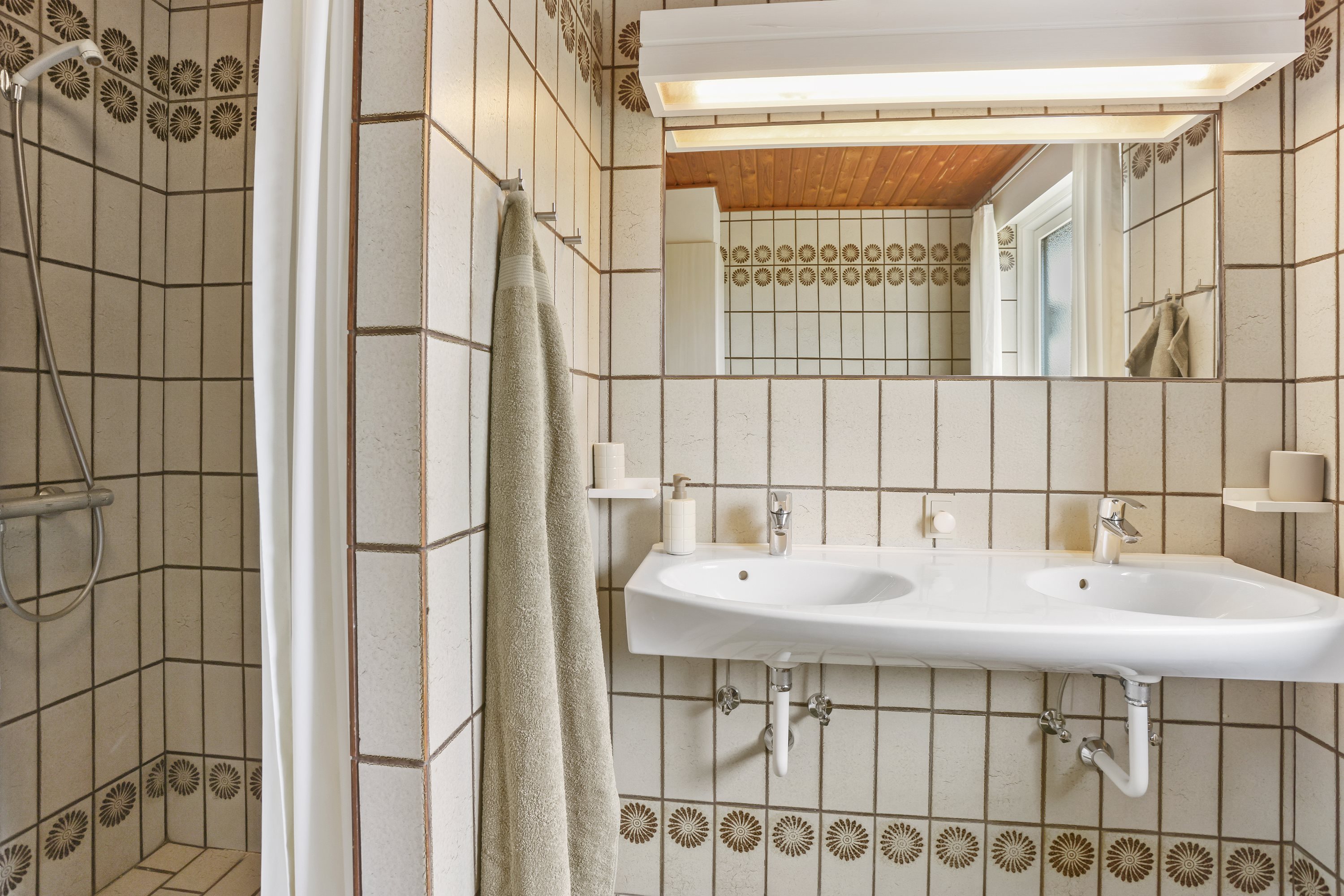 Fremhævet badeværelse billede i fuldskærmstilstand. Billede af Boghvedevej 10, 8800 Viborg