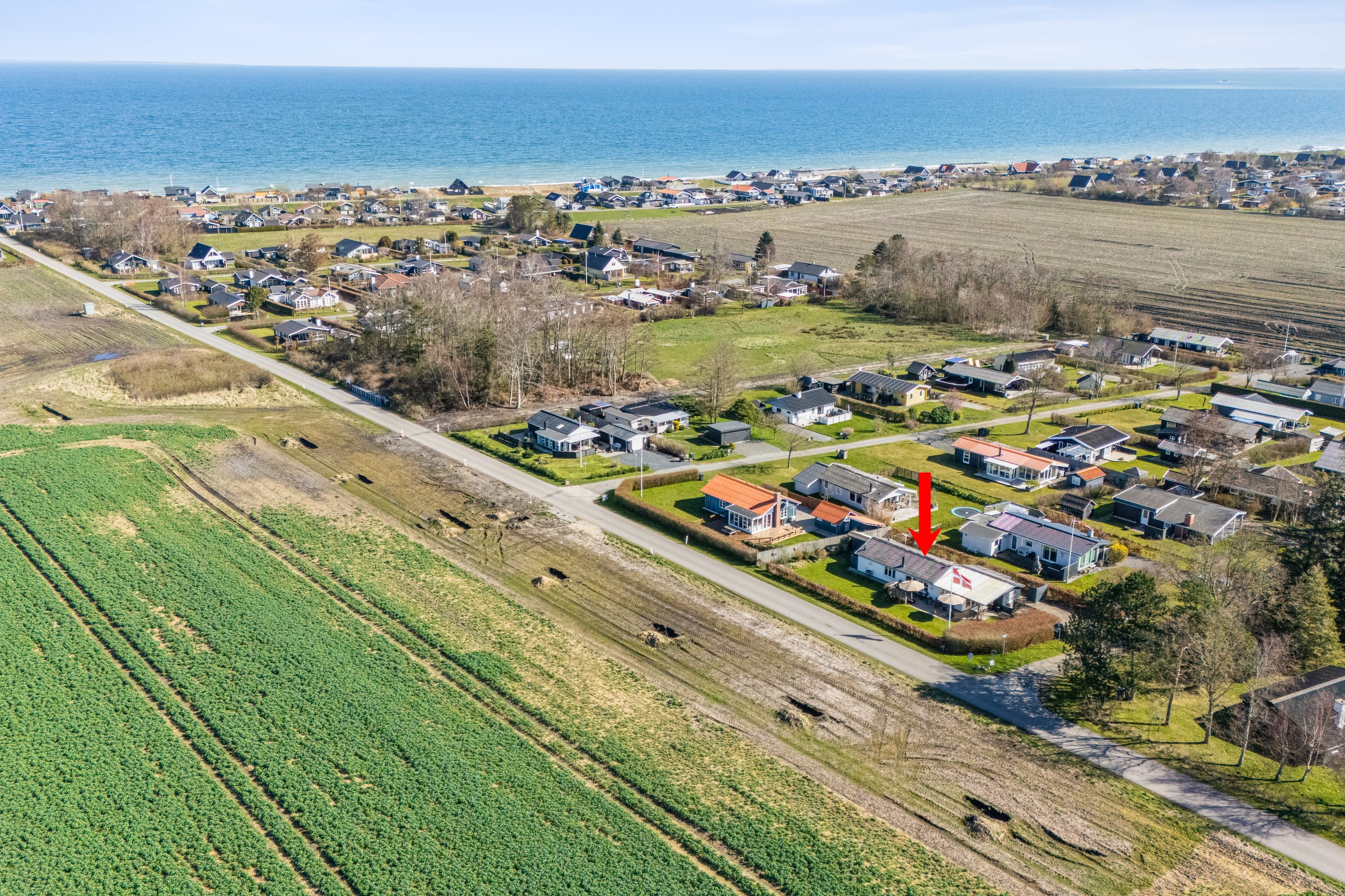 Fremhævet luftfoto billede i fuldskærmstilstand. Billede af Rønnevænget 15, Tørresø Strand, 5450 Otterup