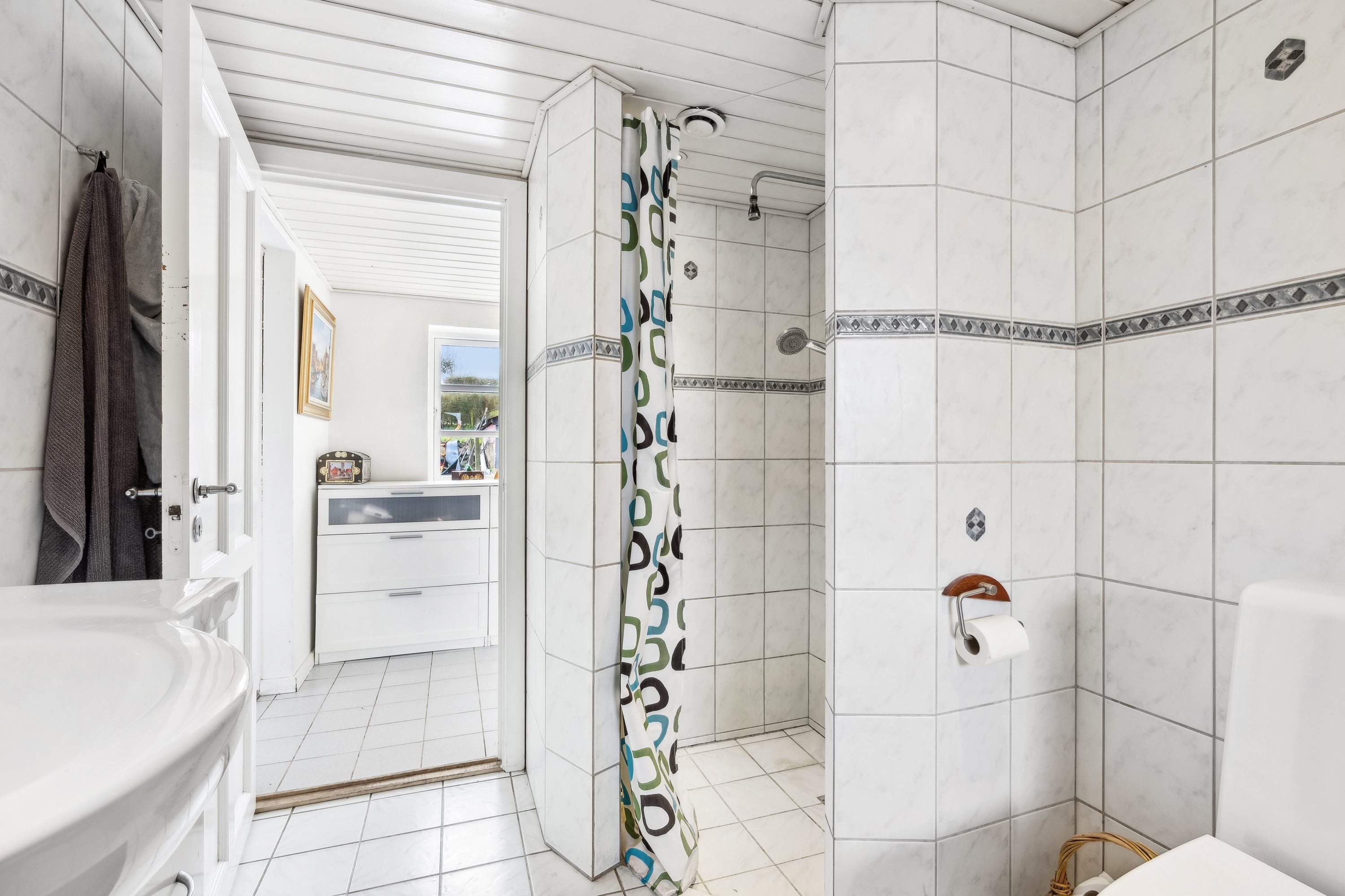 Fremhævet badeværelse billede i fuldskærmstilstand. Billede af Løve Gl Landevej 17, Løve, 4270 Høng