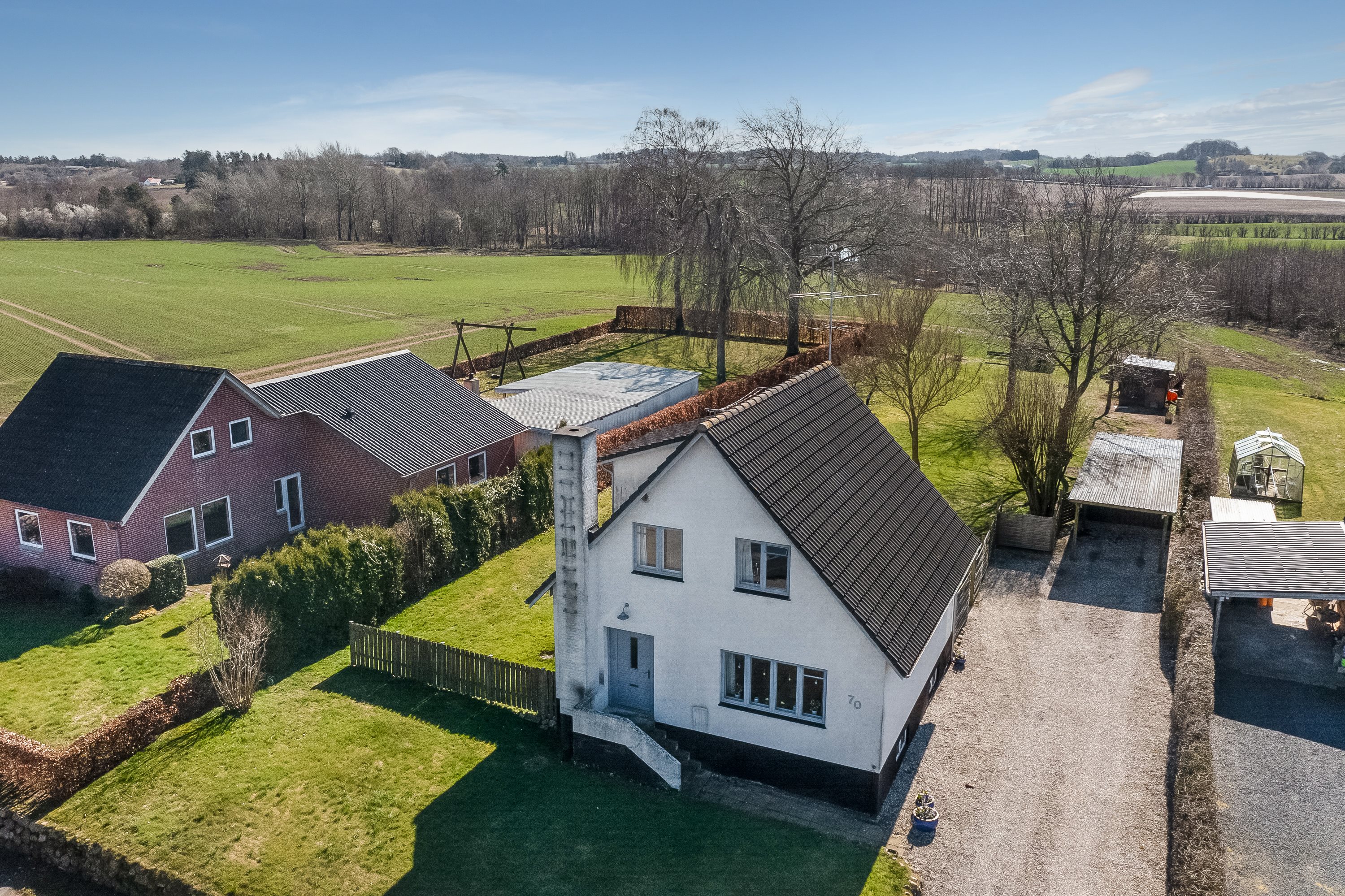 Miniaturebillede 1: luftfoto. Billede af Akkerupvej 70, 5683 Haarby