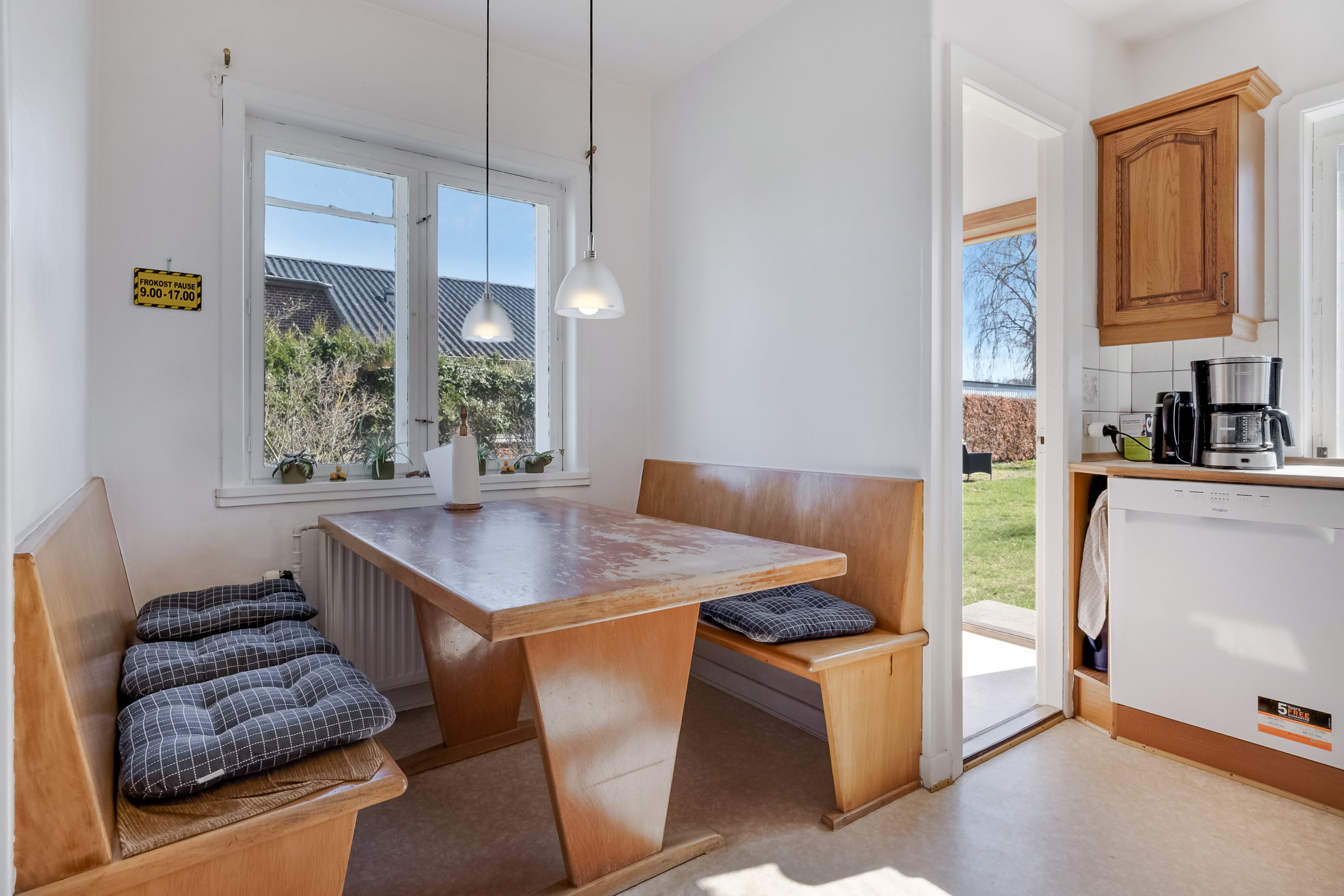 Fremhævet køkken billede i fuldskærmstilstand. Billede af Akkerupvej 70, 5683 Haarby