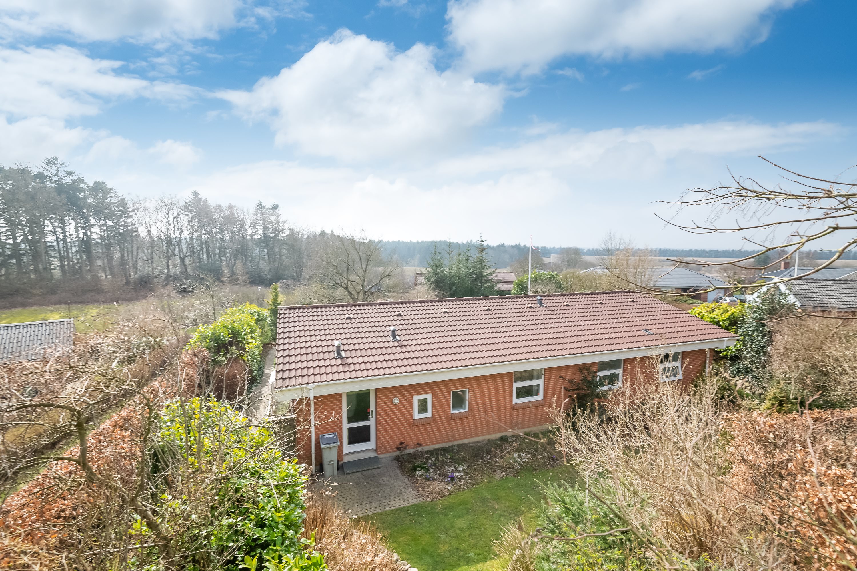 Fremhævet  billede i fuldskærmstilstand. Billede af Nøddely 9, 9830 Tårs