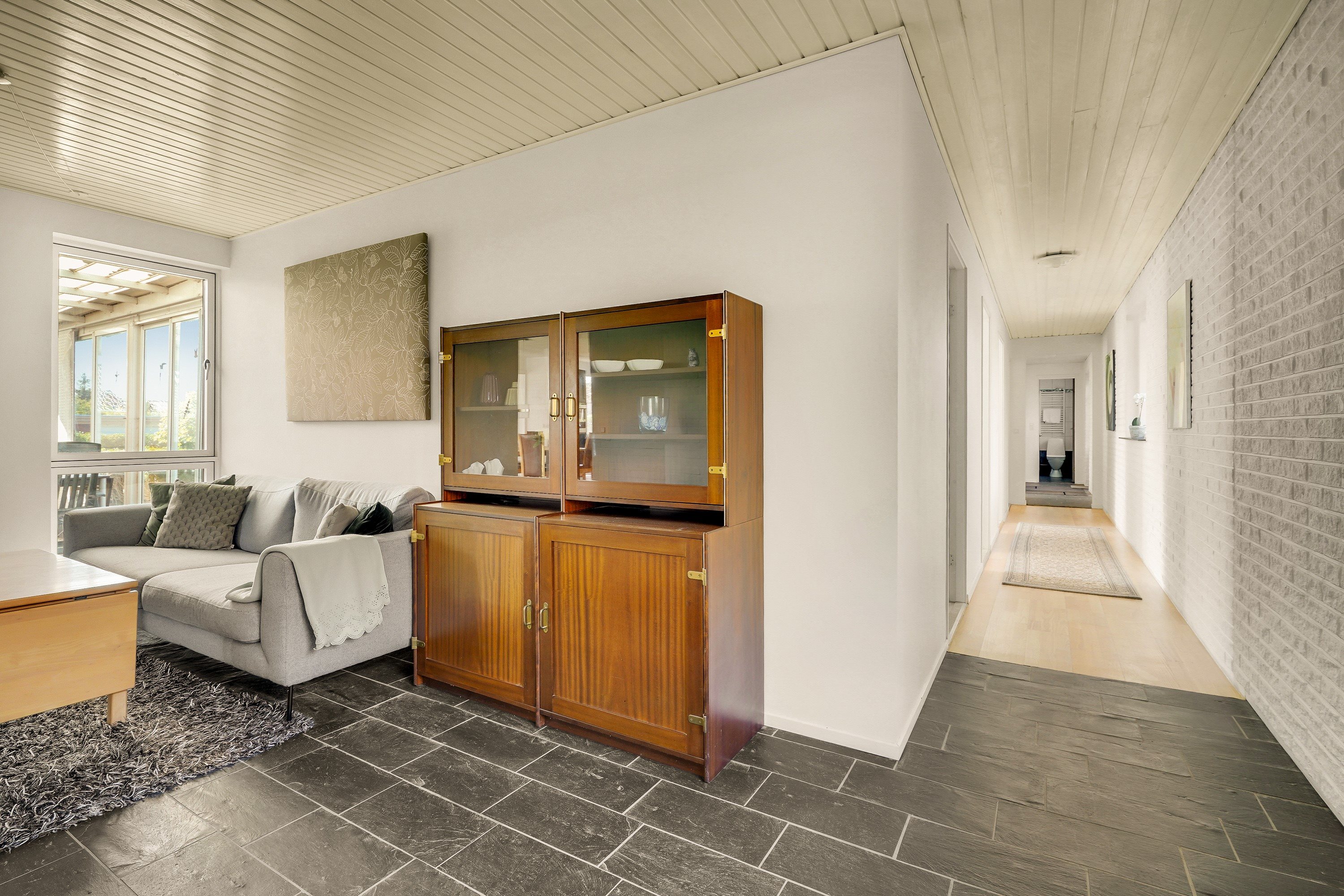 Fremhævet stue billede i fuldskærmstilstand. Billede af Ålborgvej 14, 6700 Esbjerg