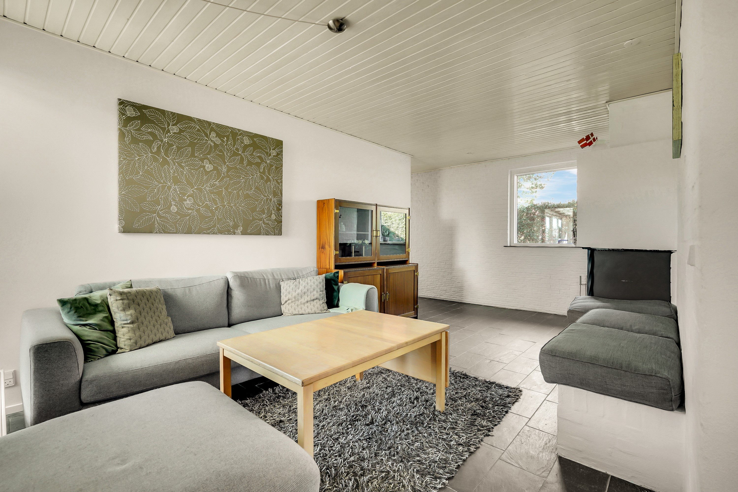 Fremhævet stue billede i fuldskærmstilstand. Billede af Ålborgvej 14, 6700 Esbjerg